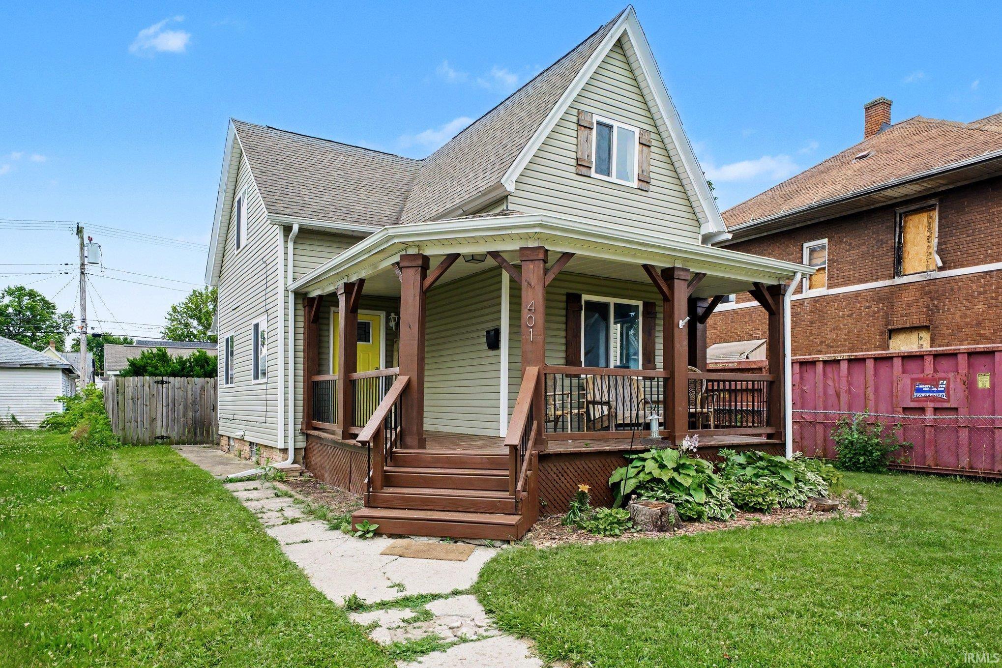 Homes for sale in Mishawaka, IN | 401 W 6th St, Mishawaka, IN 46544 | MLS# 202623948