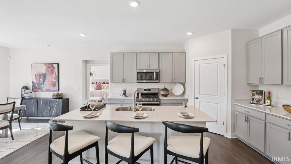 Photo 7 of 718 Atilla Way