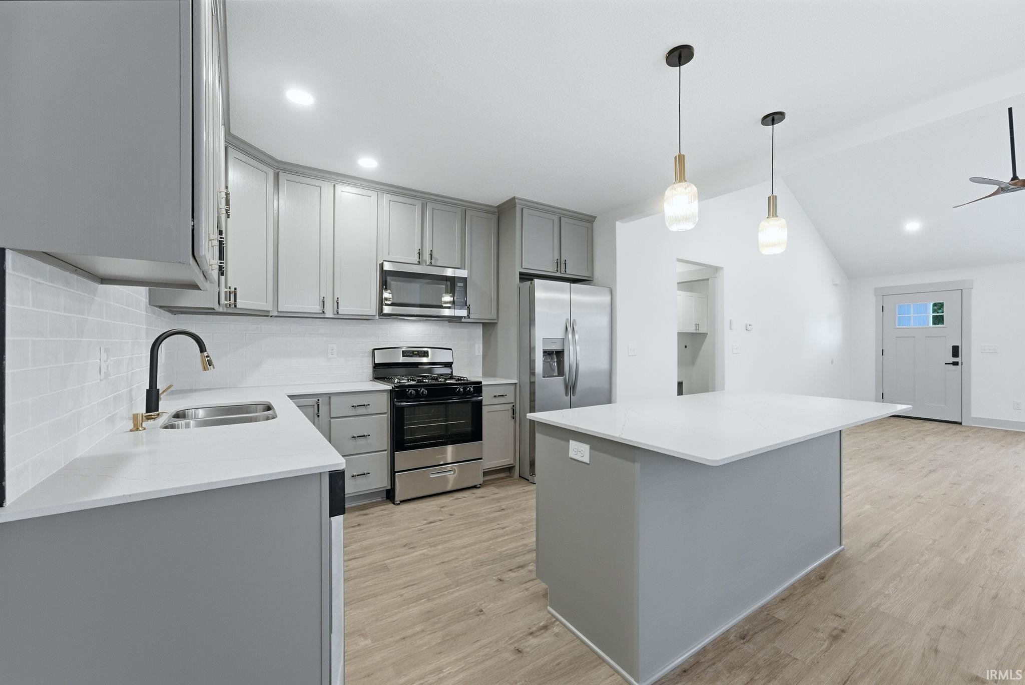 Photo 13 of 3704 Grayston Avenue