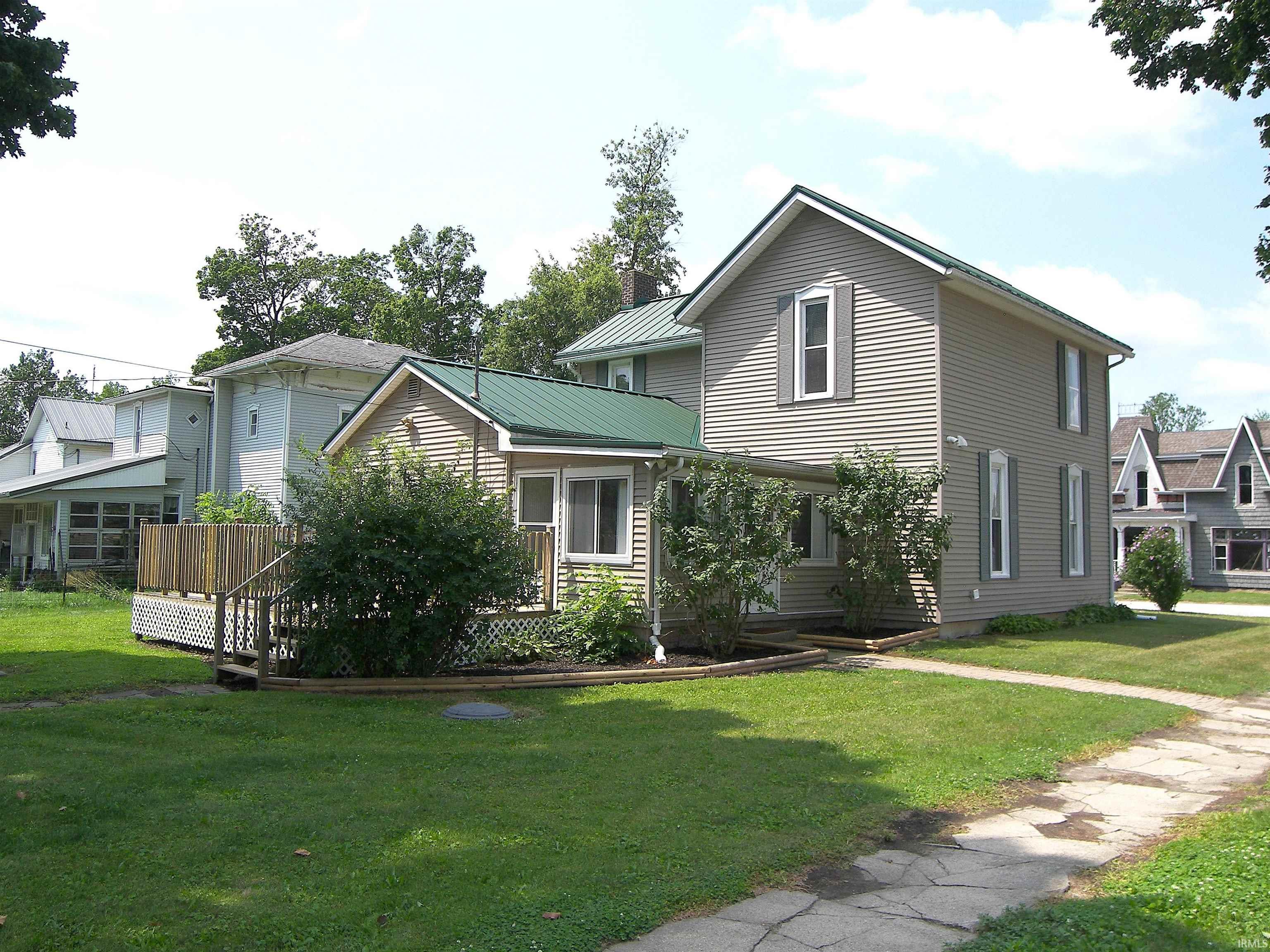 Photo 5 of 210 N Broadway Street
