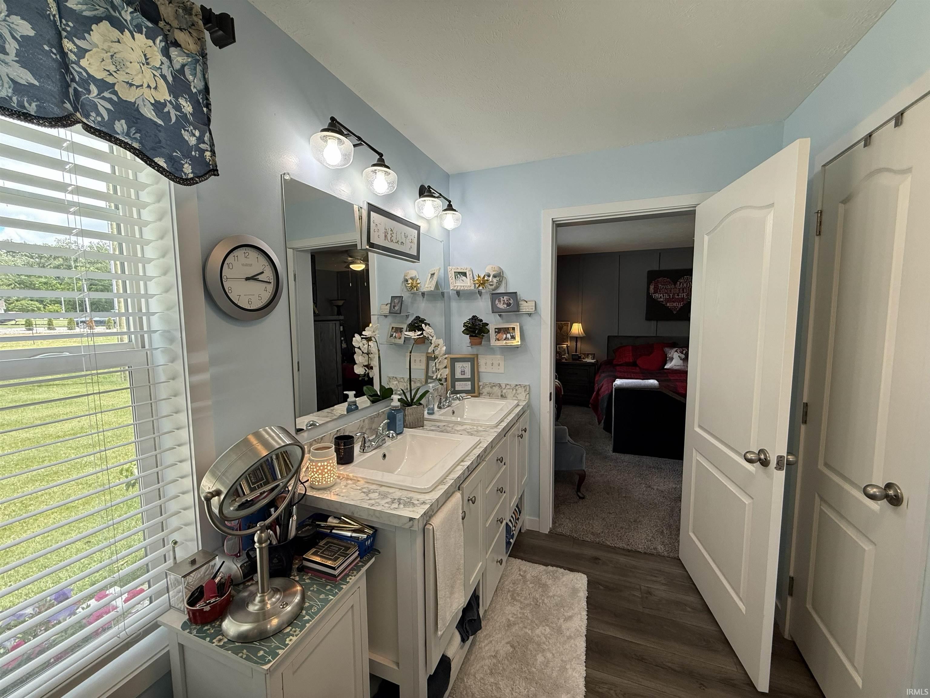 Photo 22 of 11385 N Memorial Parkway