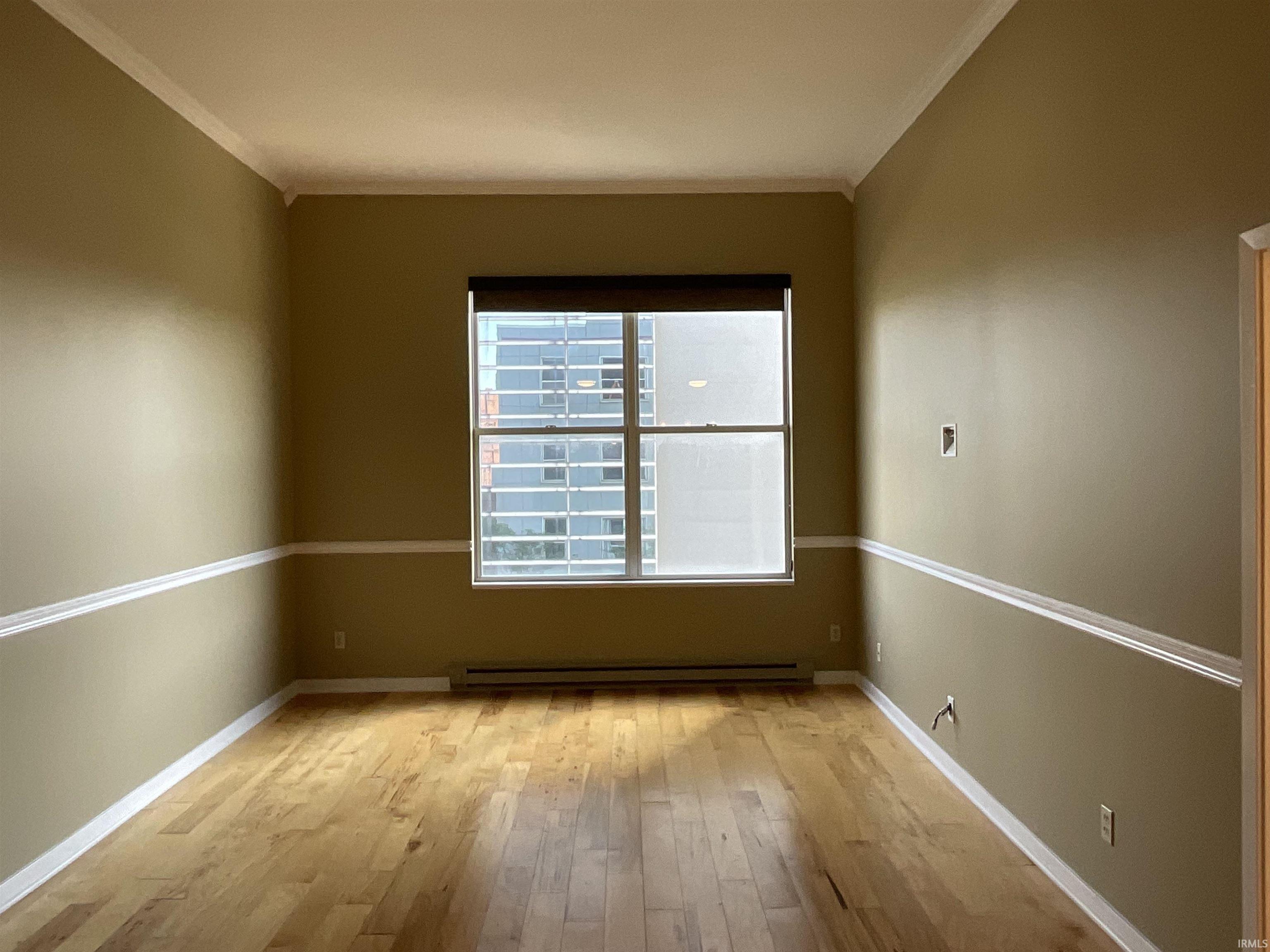 Photo 6 of 112 W Washington Boulevard