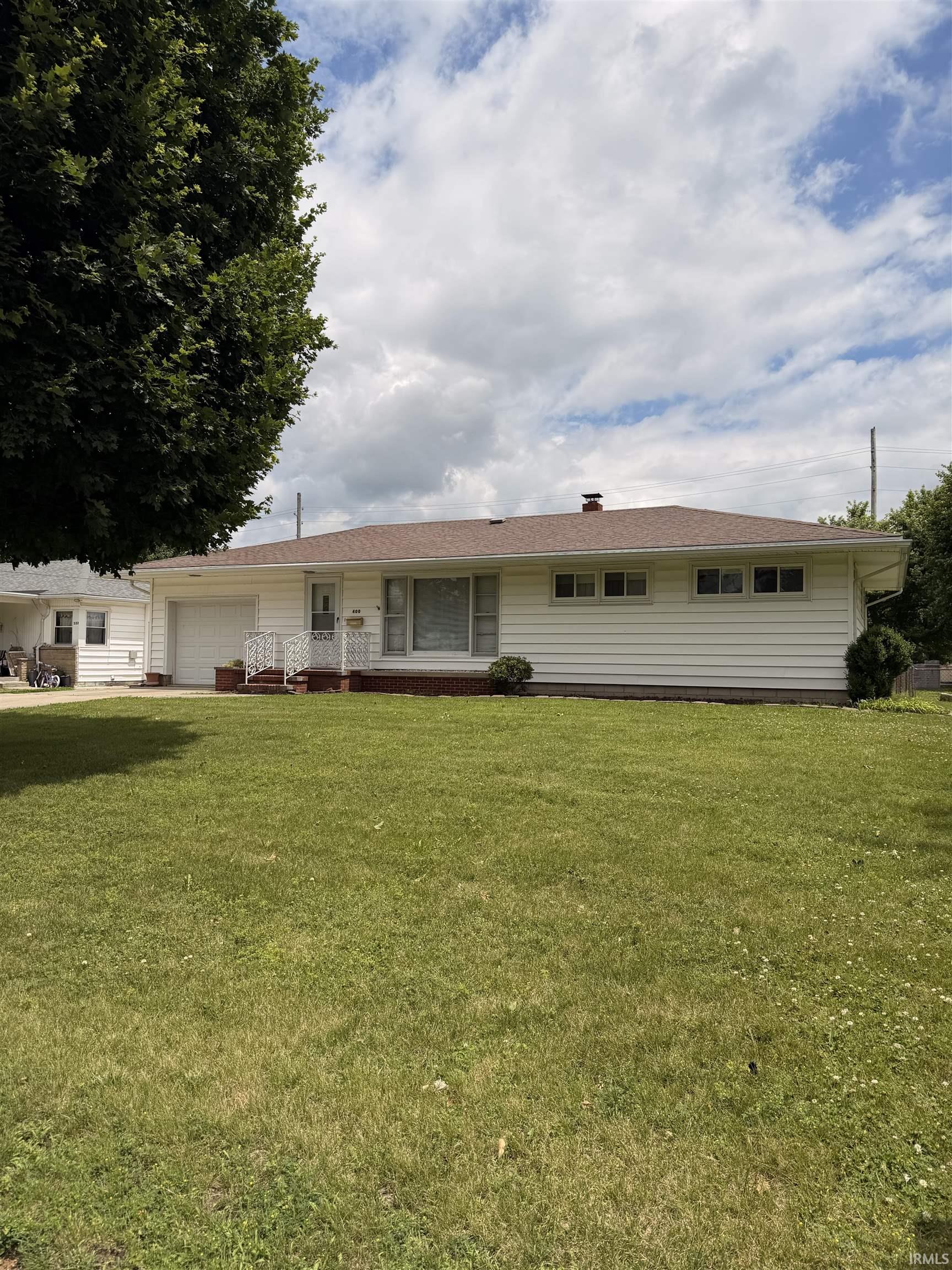 Homes for sale in Logansport, IN | 400 E Roselawn Dr, Logansport, IN 46947 | MLS# 202624421