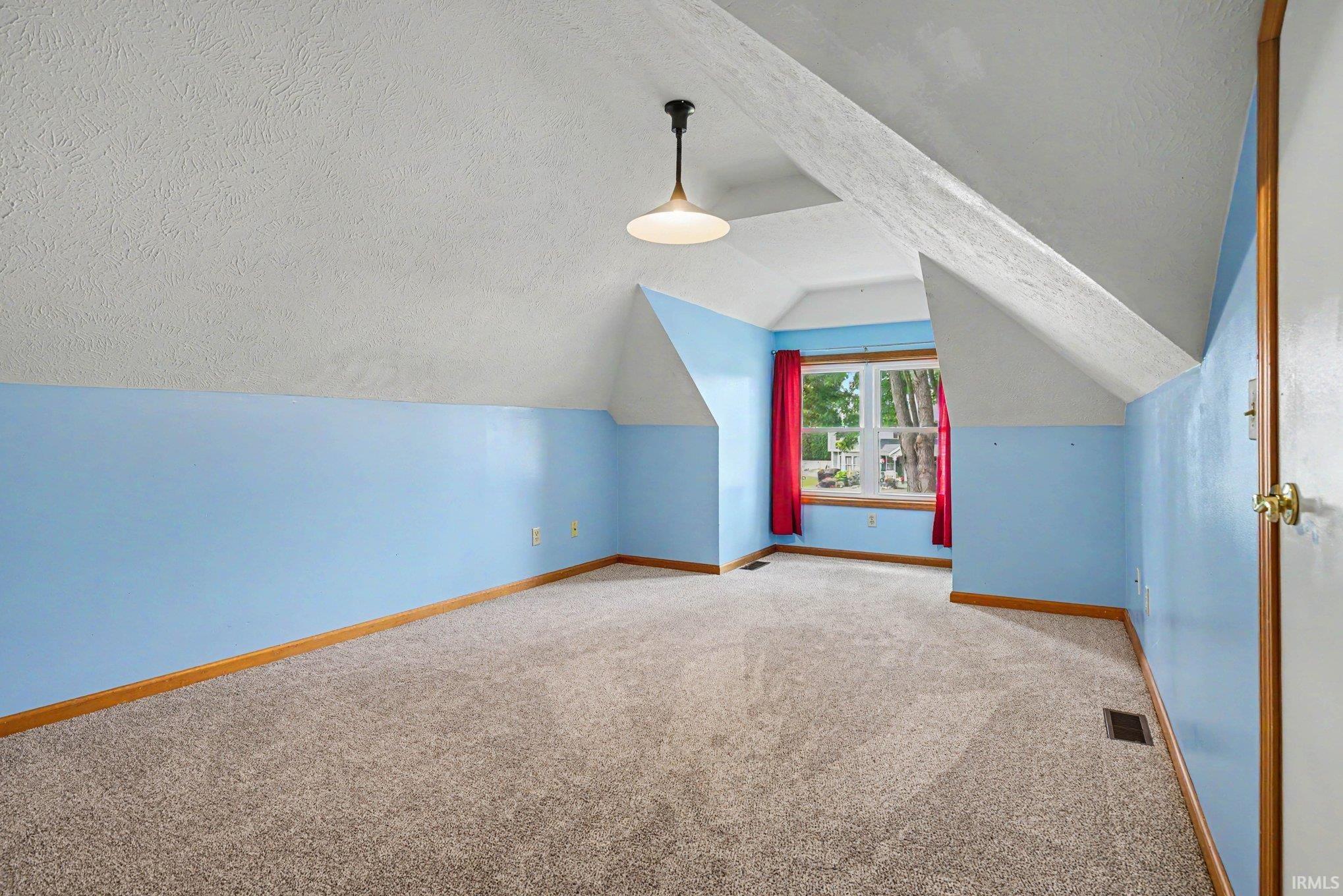 Bonus room