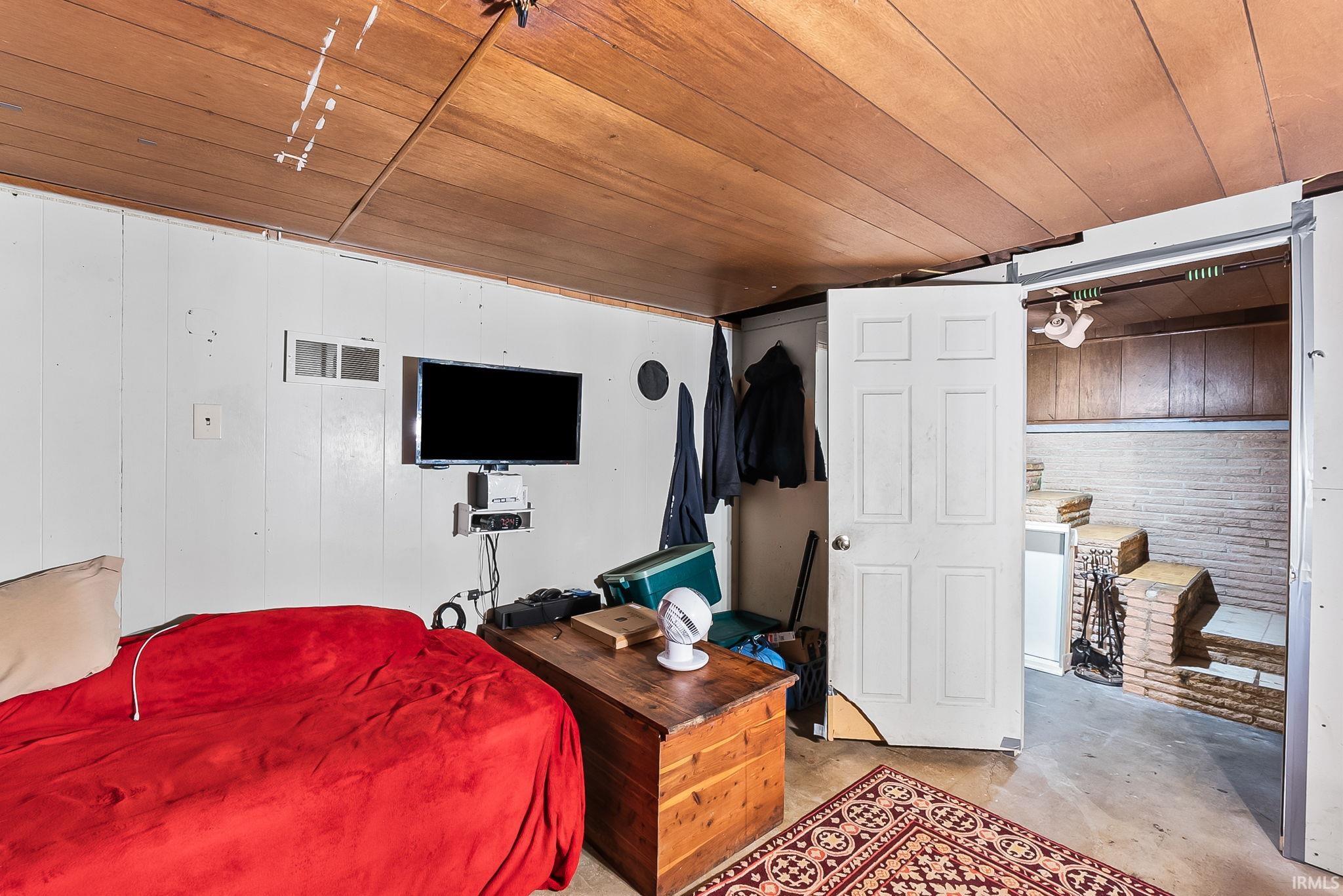 Photo 15 of 1319 W Wildwood Avenue