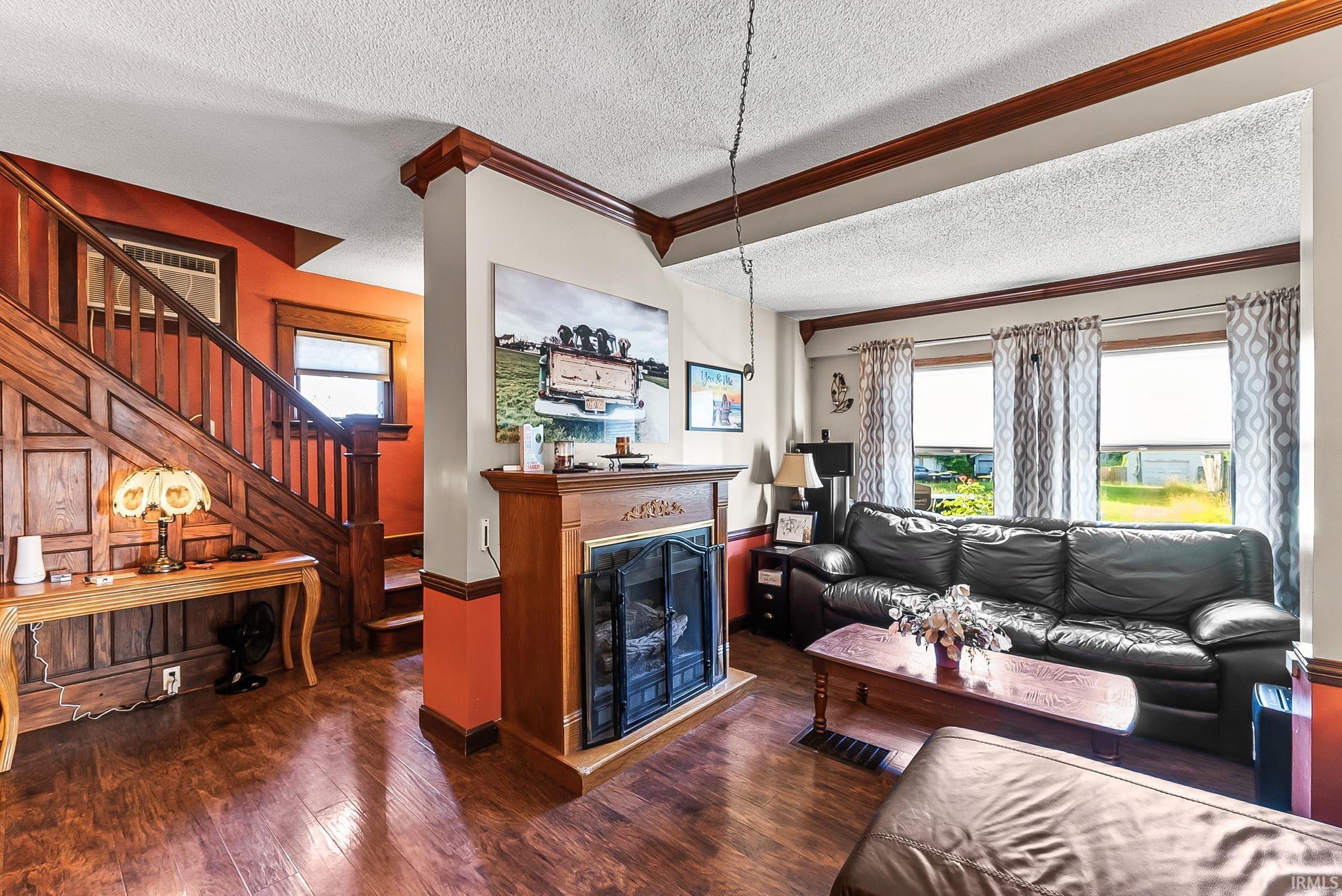 Photo 4 of 1319 W Wildwood Avenue