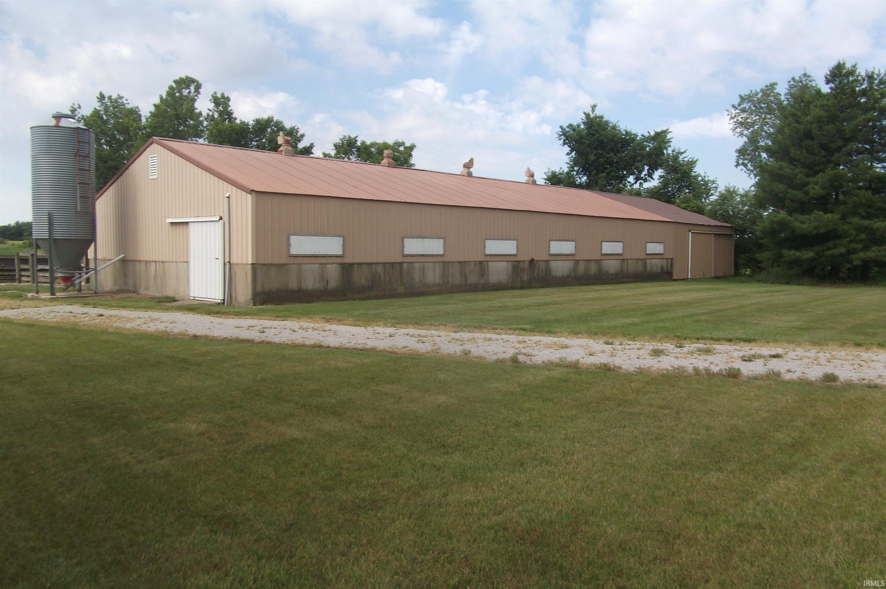 Photo 1 of 4565 E 100 N