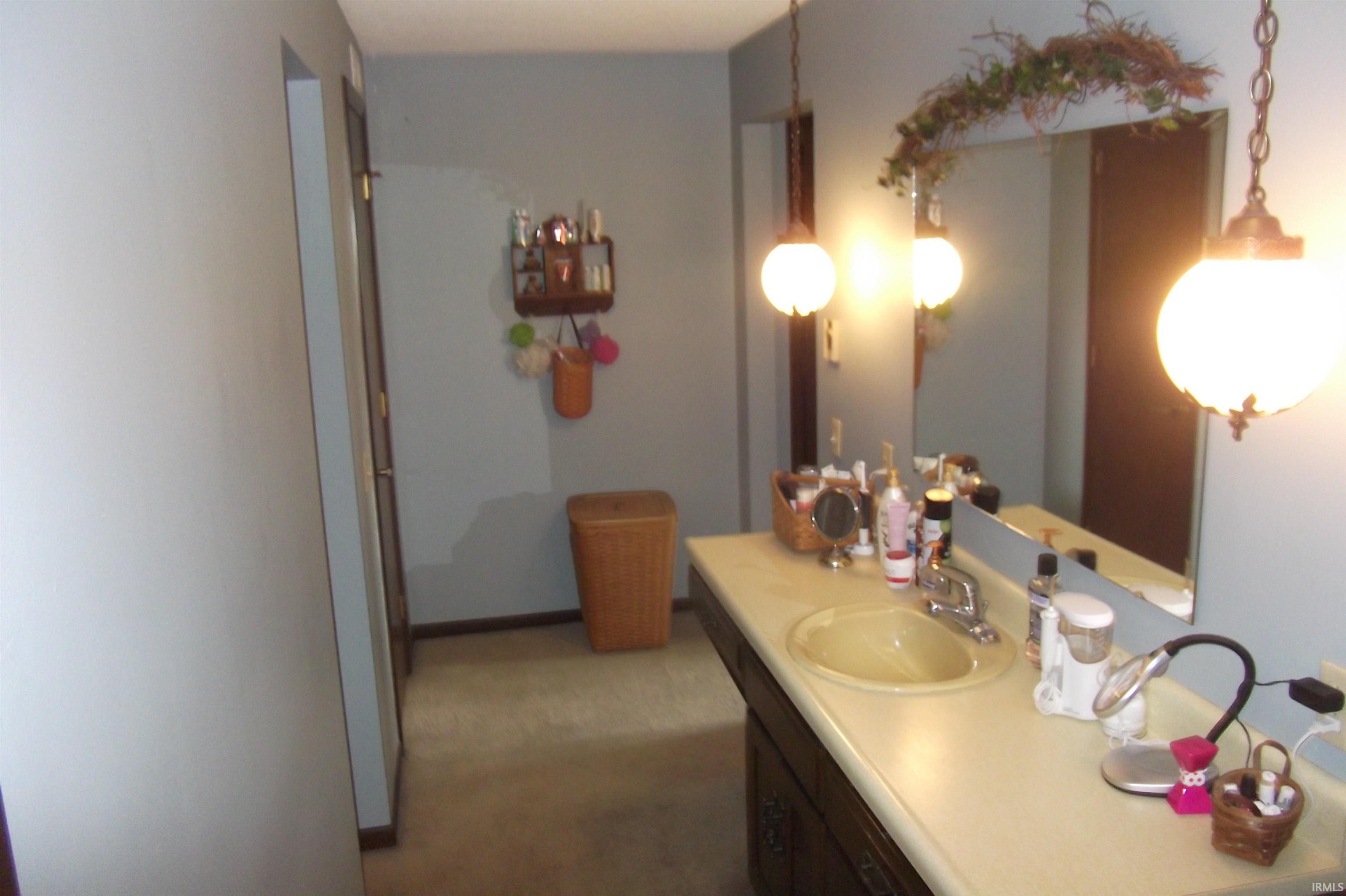 Photo 13 of 4565 E 100 N