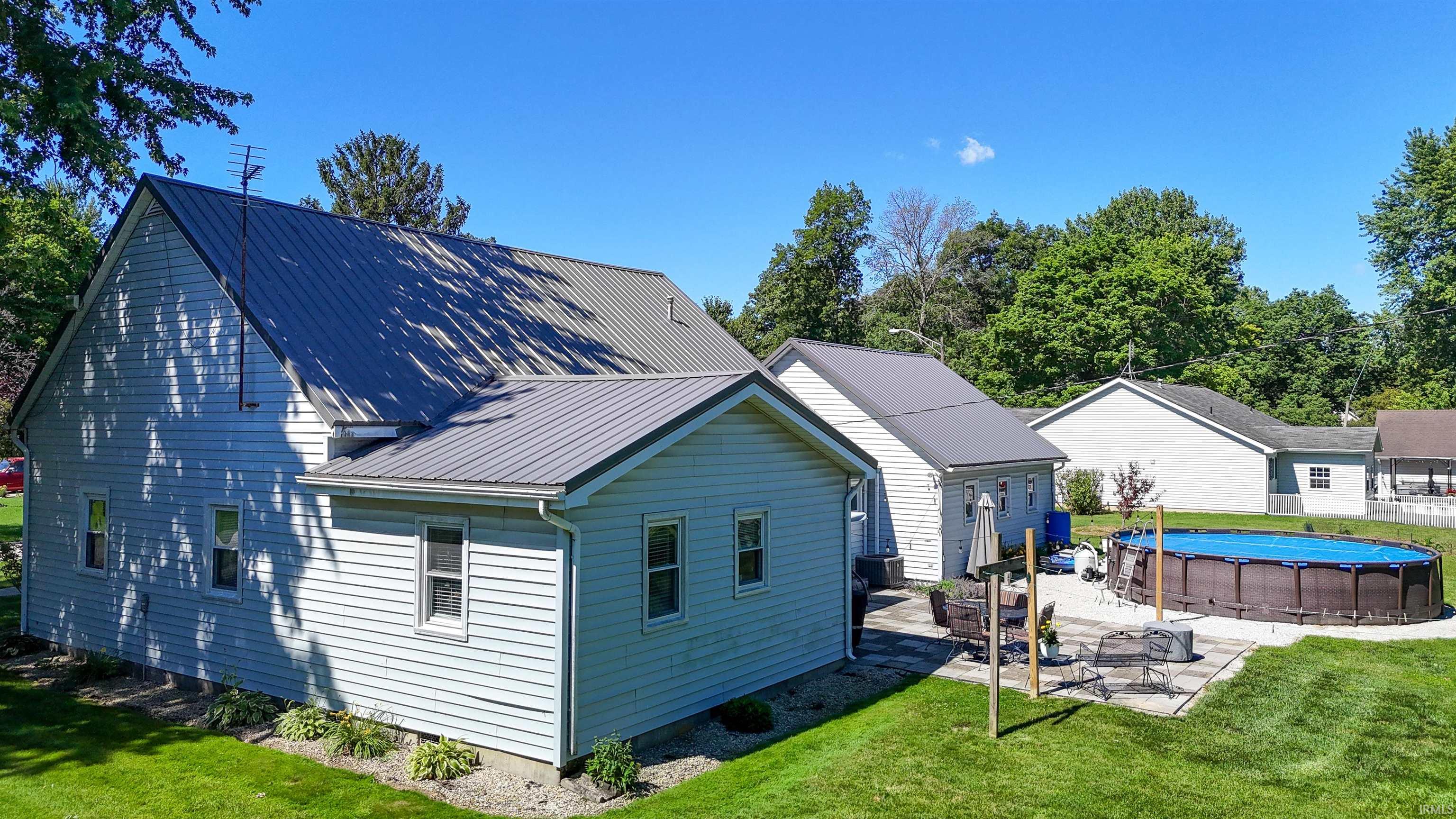 Photo 6 of 230 W Allen Street