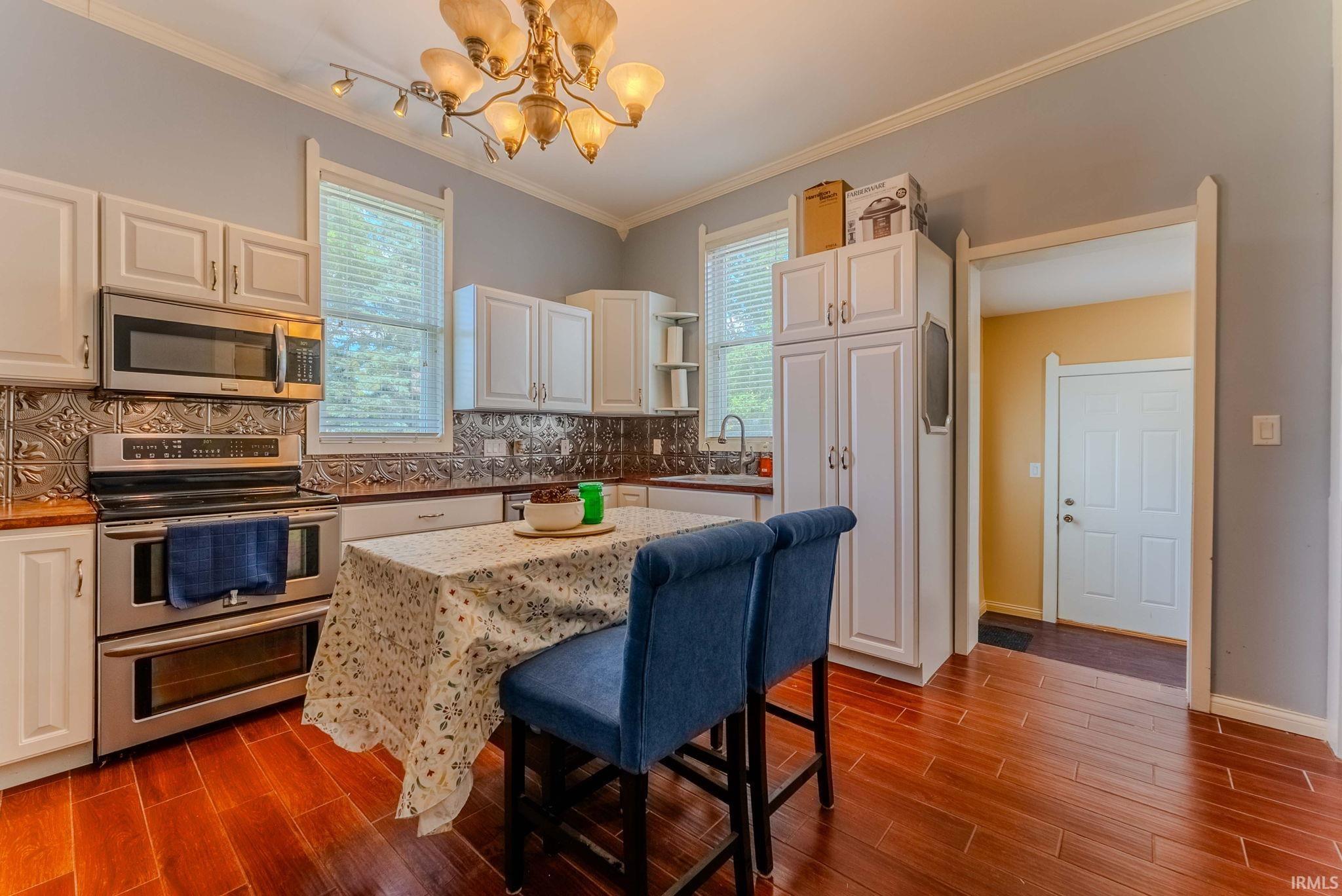 Photo 11 of 305 Manchester Avenue