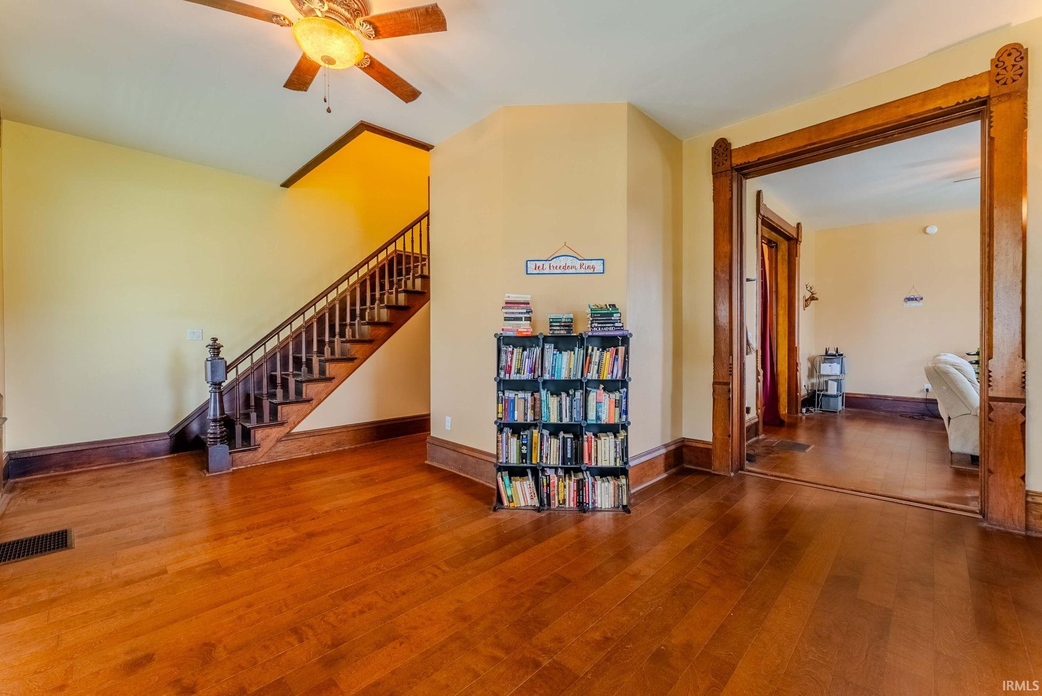 Photo 2 of 305 Manchester Avenue