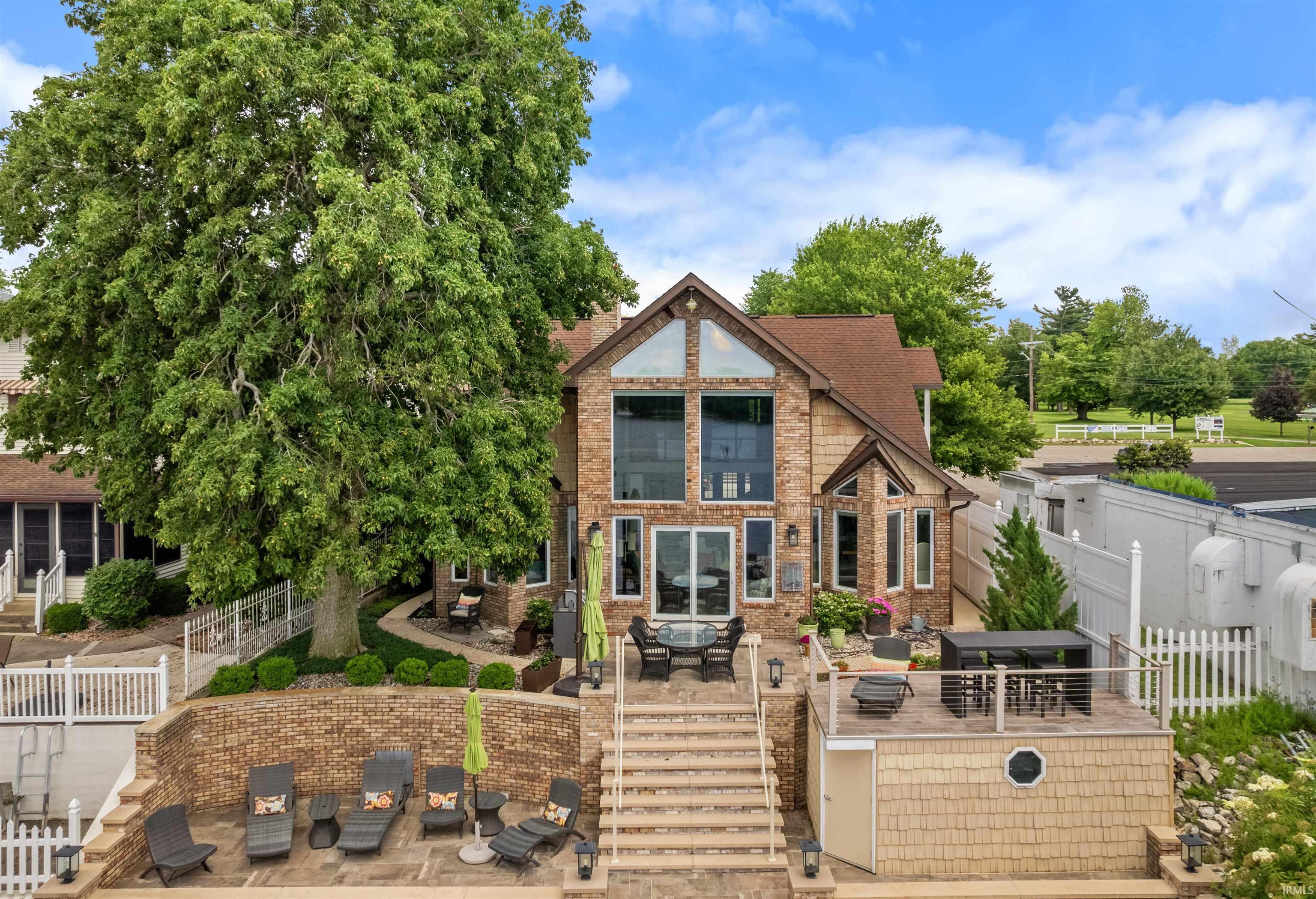 2424 Country Club Drive