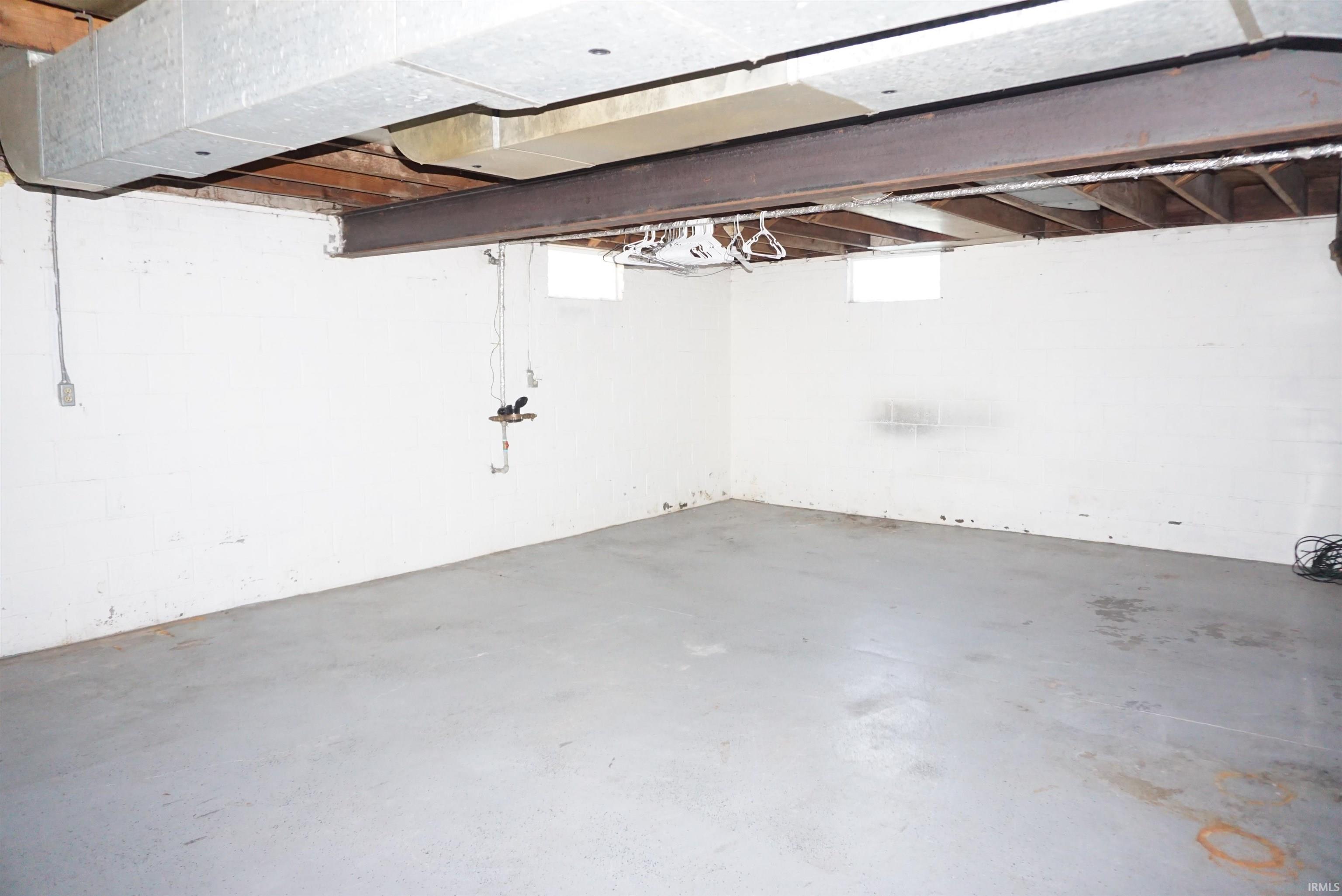 Photo 11 of 800 W Lusher Avenue