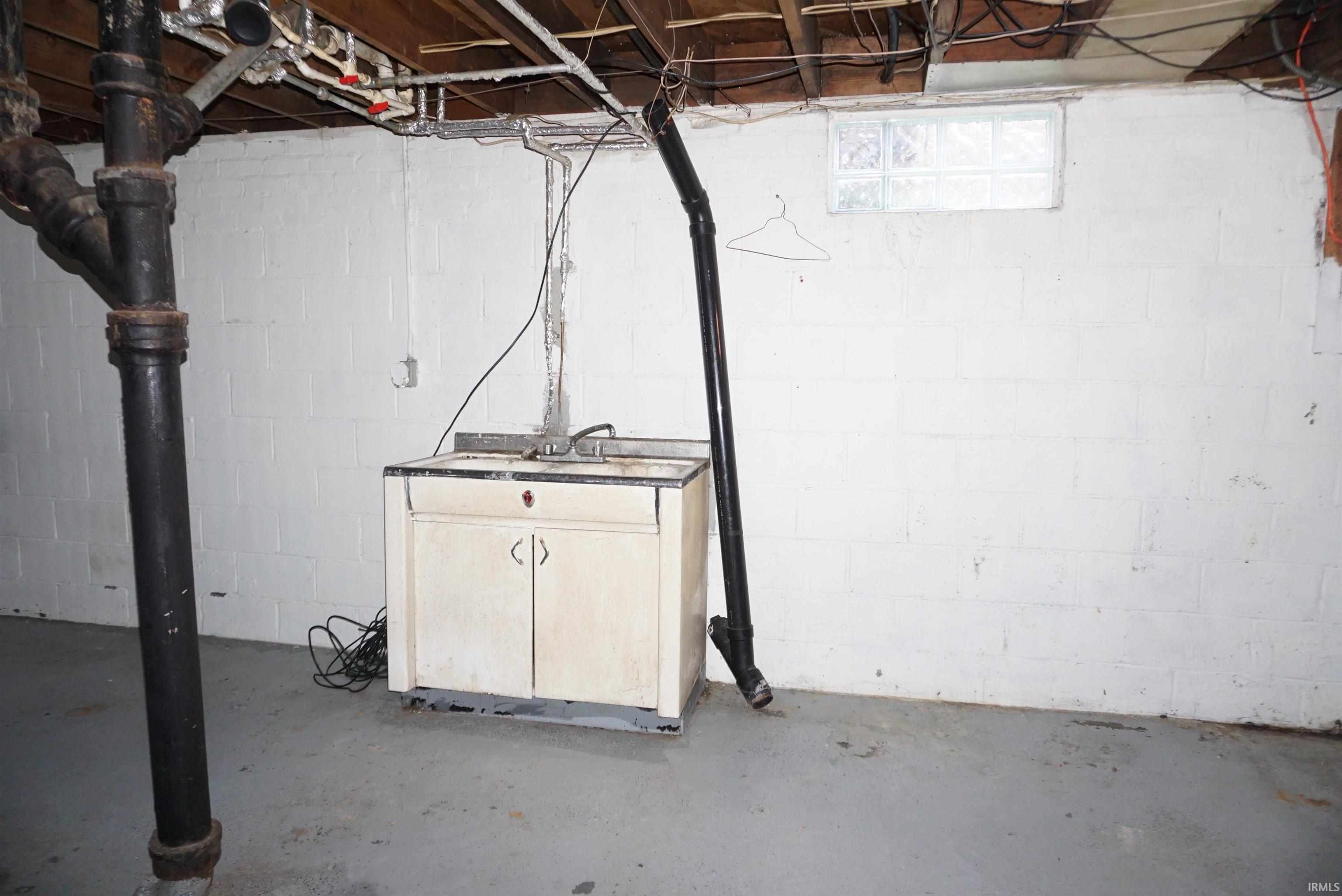 Photo 12 of 800 W Lusher Avenue