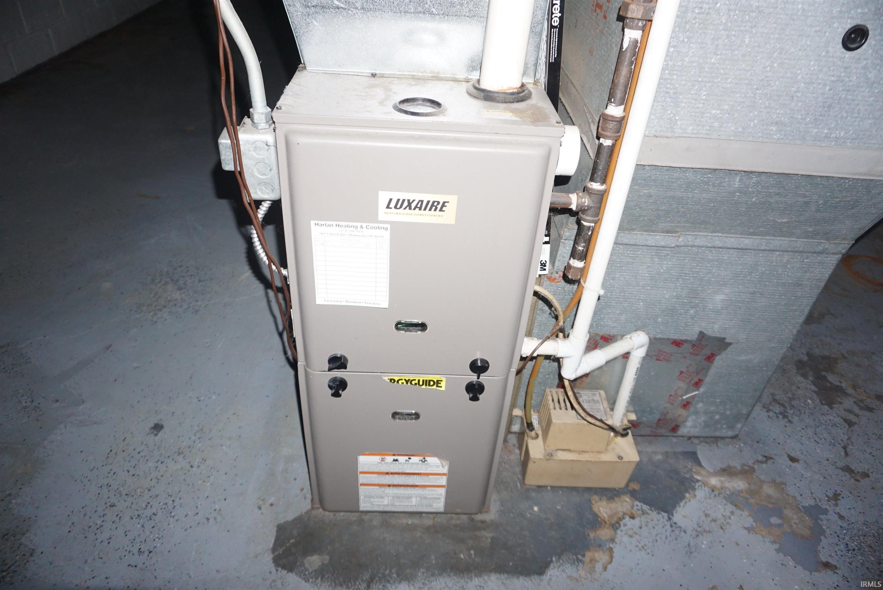 Photo 13 of 800 W Lusher Avenue