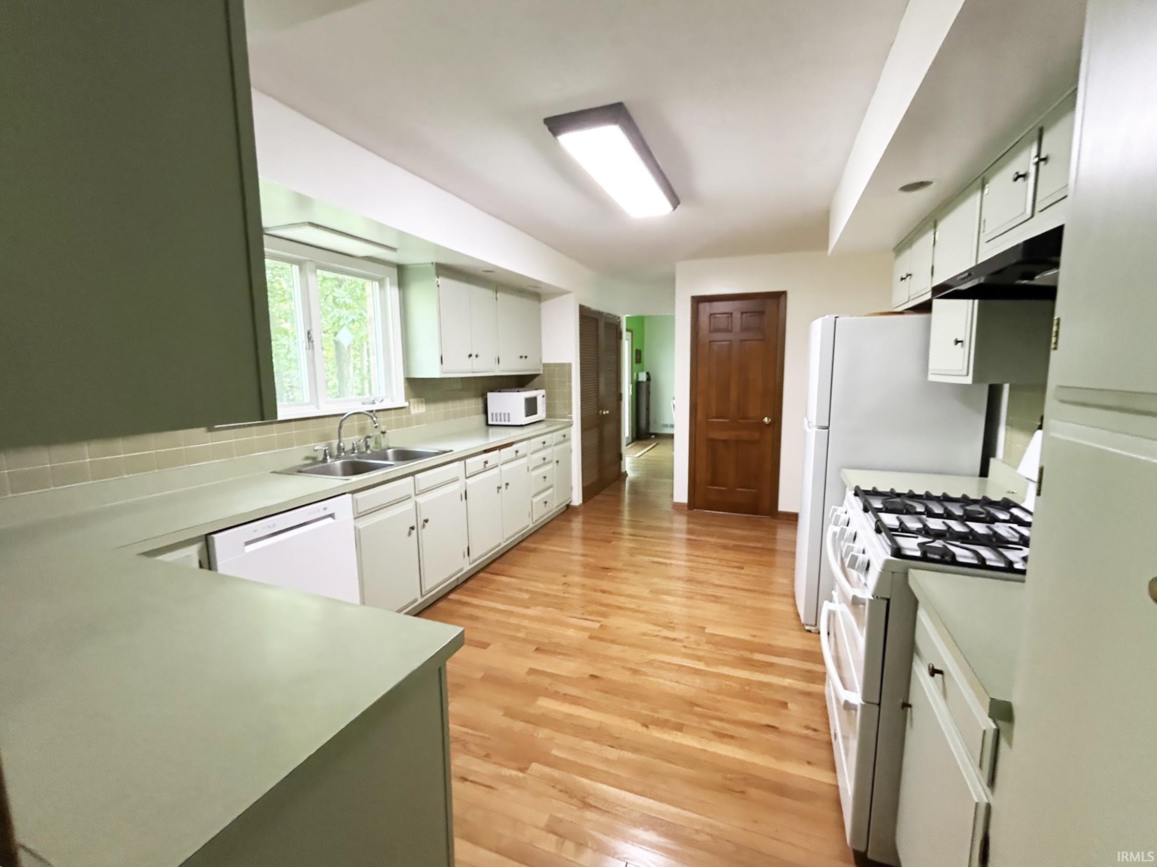 Photo 3 of Manufactured home for sale at 963 Eva Ln, Upland, IN 46989 | MLS# 202625417 | Listing updated on 2026-09-21