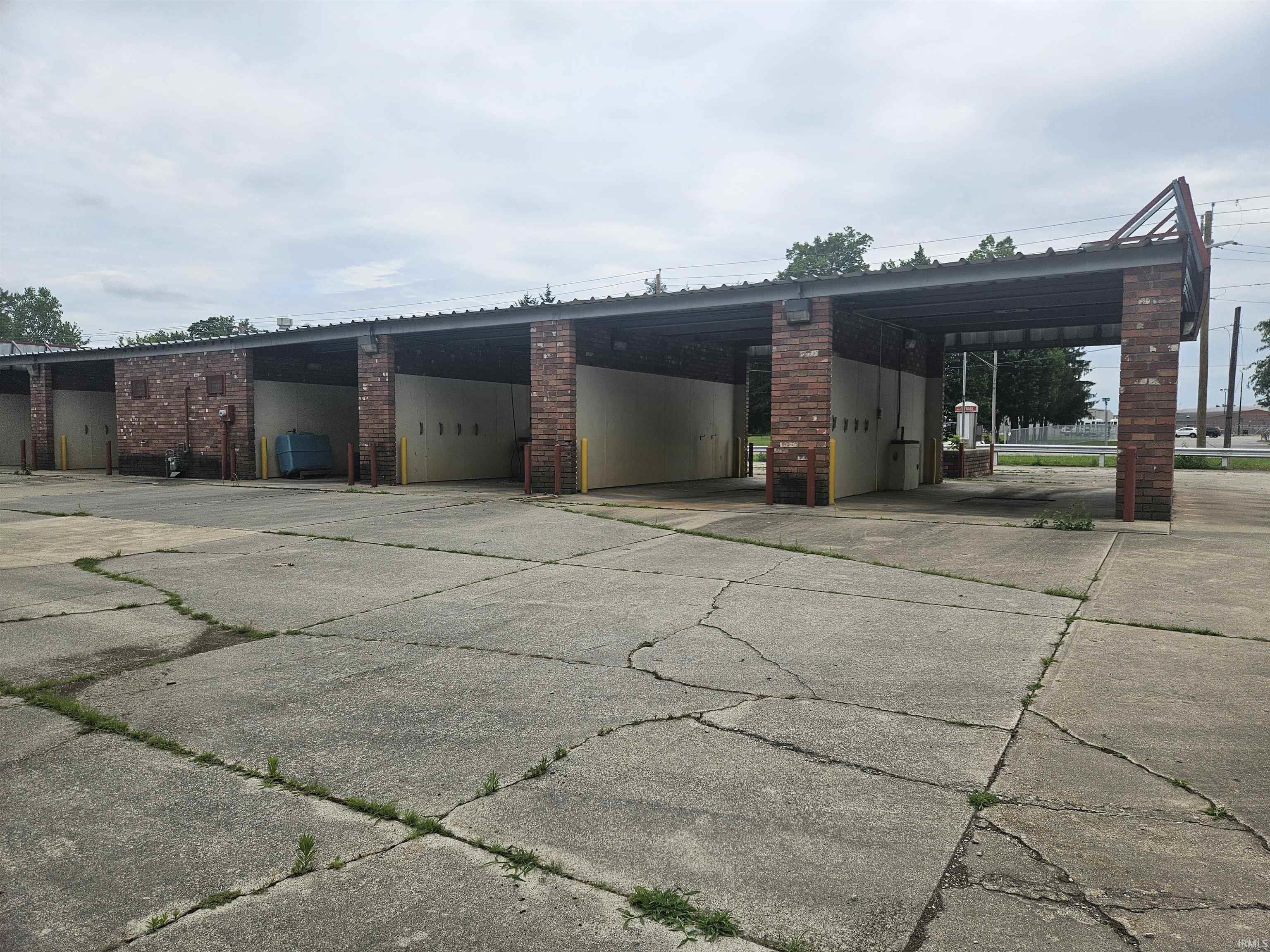 Photo 1 of 515 Bellmont RD Road