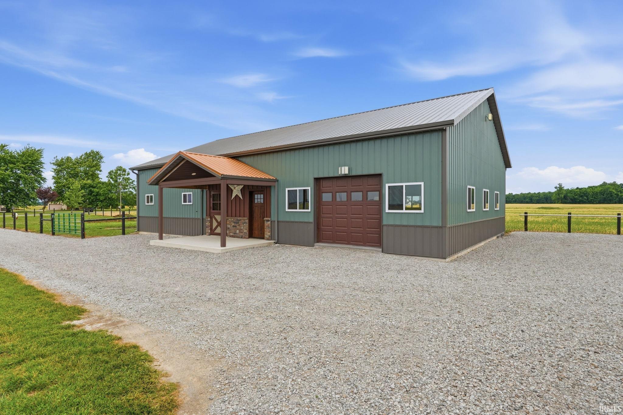 Barn - B.Posts digitally altered