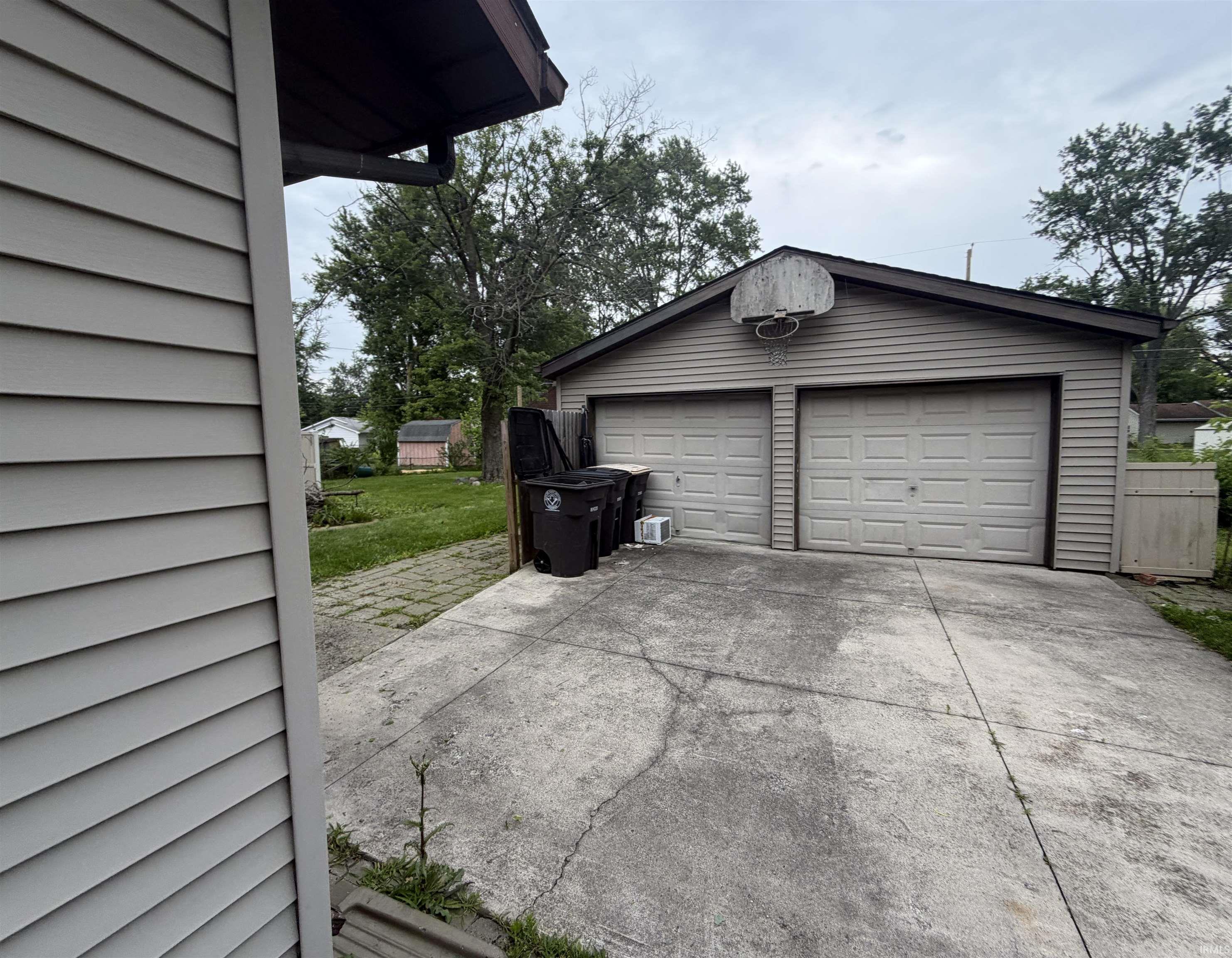 Photo 11 of 7315 Capri Drive