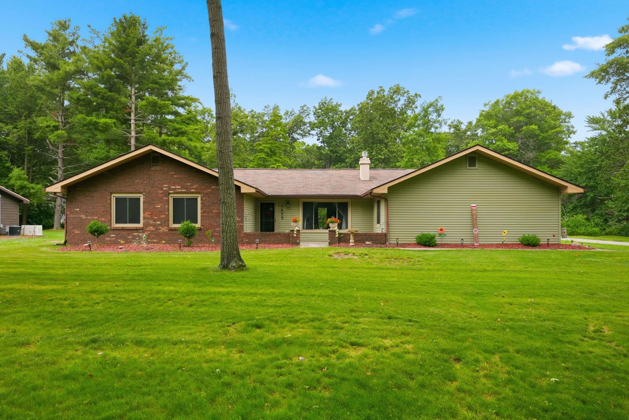 Photo 1 of 1455 N 140 W