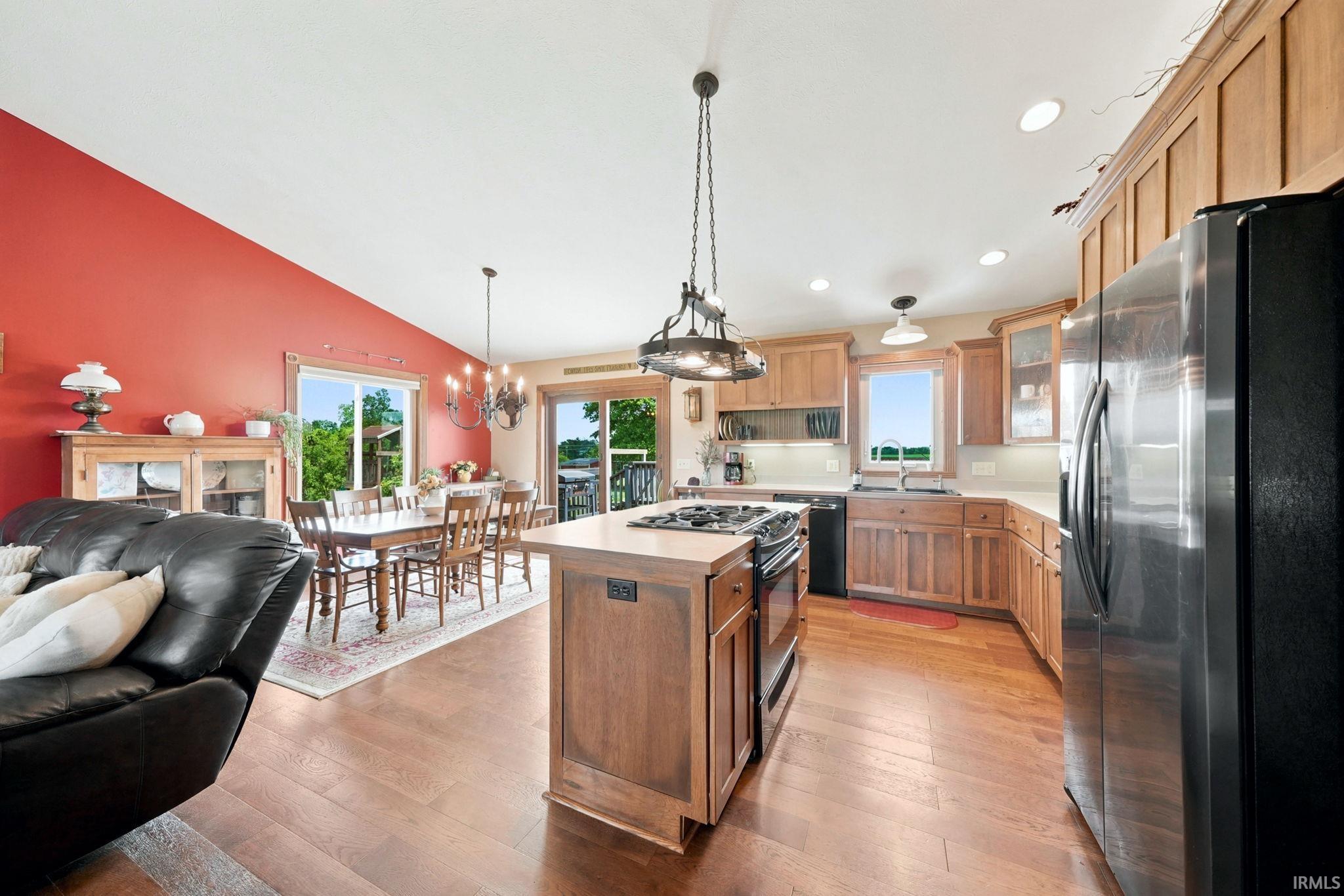Photo 18 of 4386 E 500 N