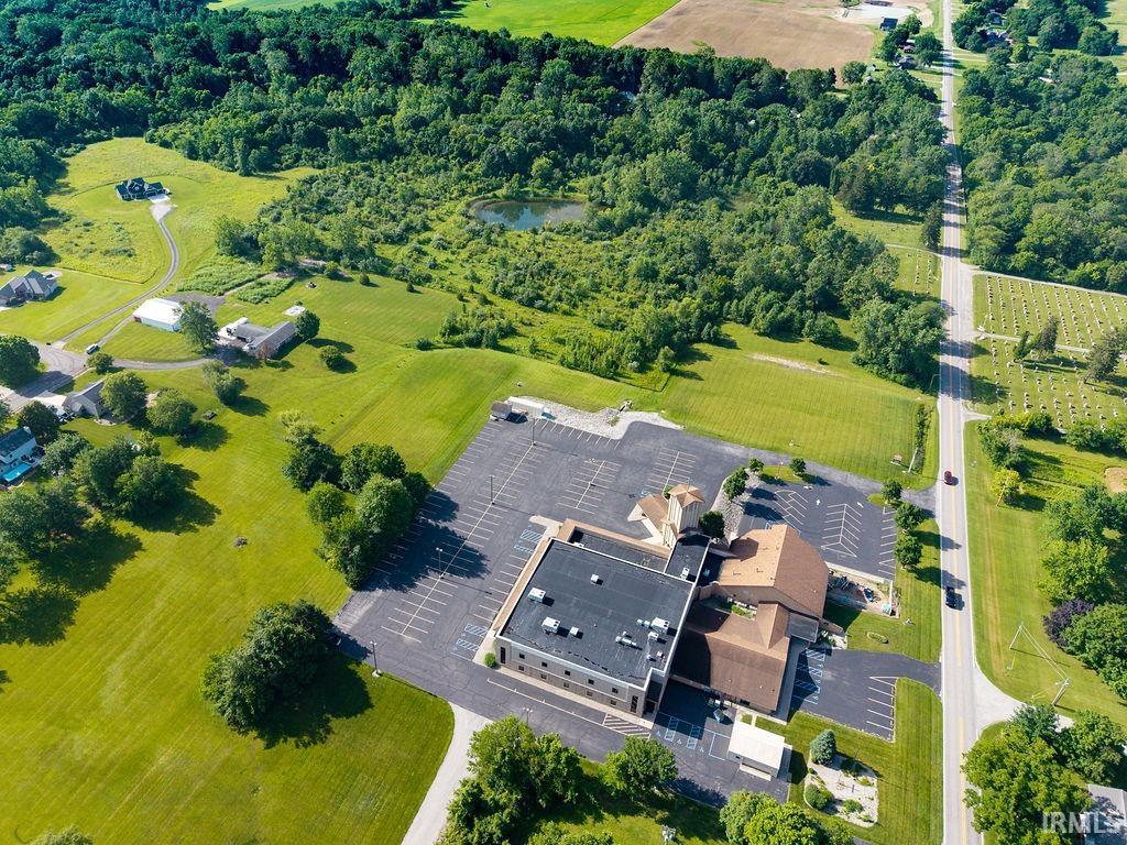 Photo 11 of 300 W Woodview