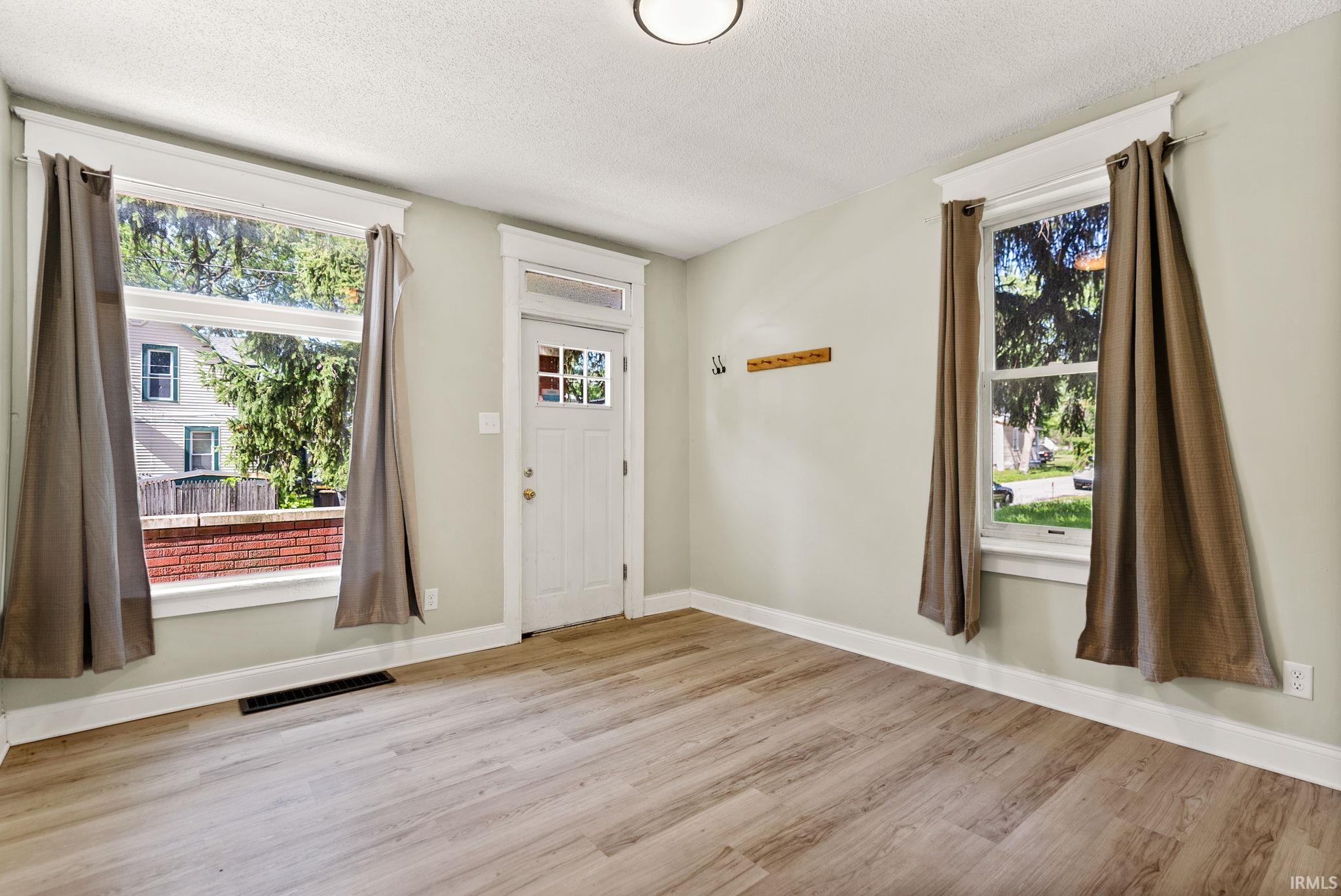 Photo 5 of 421 Poplar Street