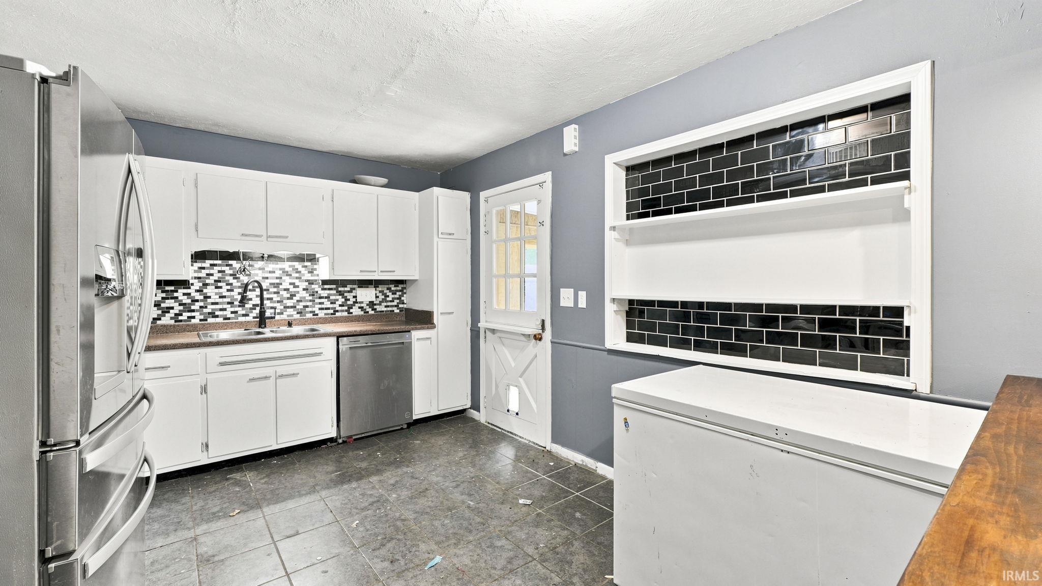 Photo 9 of 4622 Lake Avenue