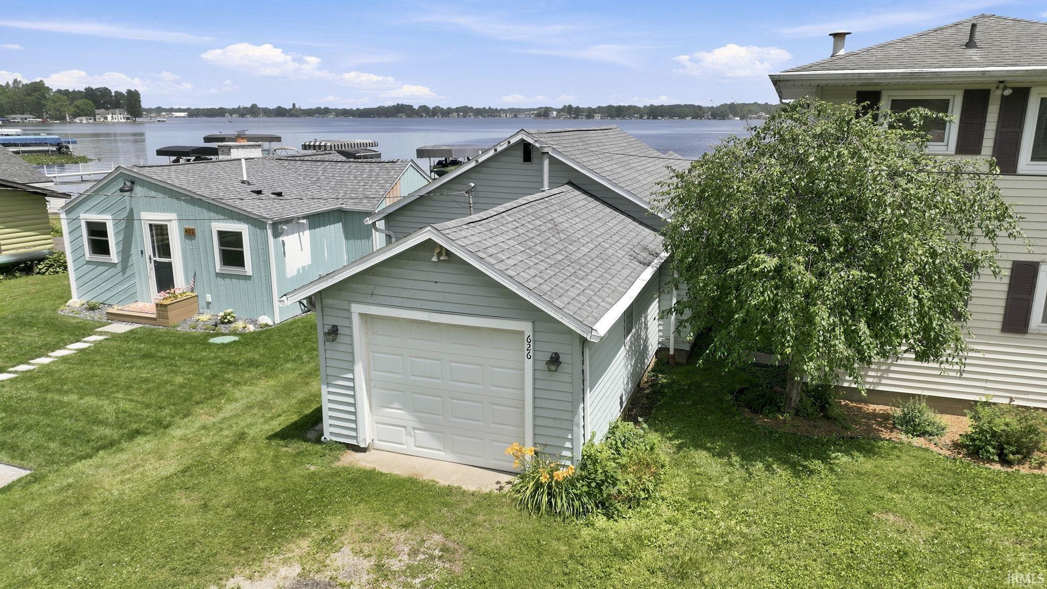 2nd image of 626 E Lakewood Ave, Warsaw, IN 46580 | MLS# 202626348