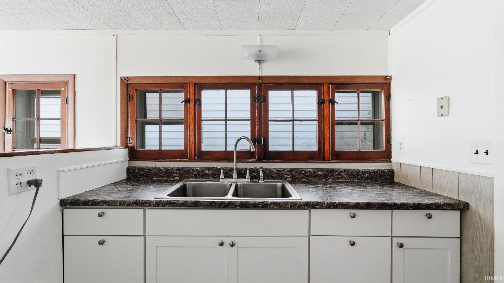 Photo 11 of 626 E Lakewood Avenue