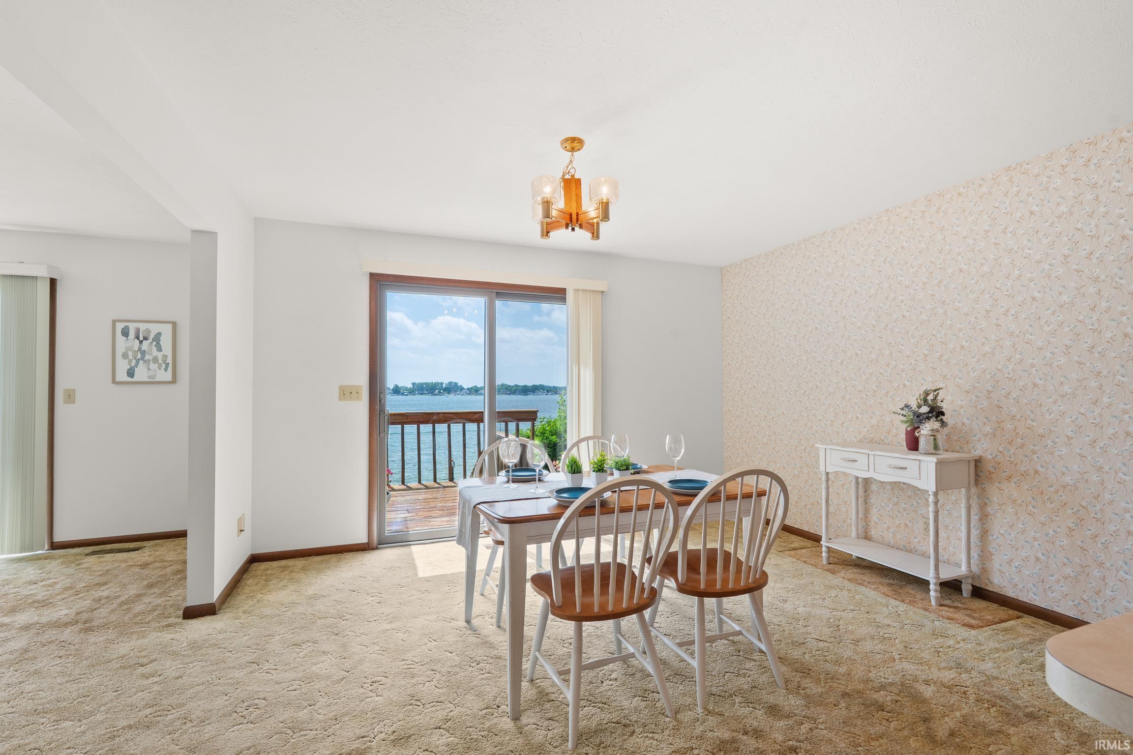 Photo 16 of 727 E Northshore Drive