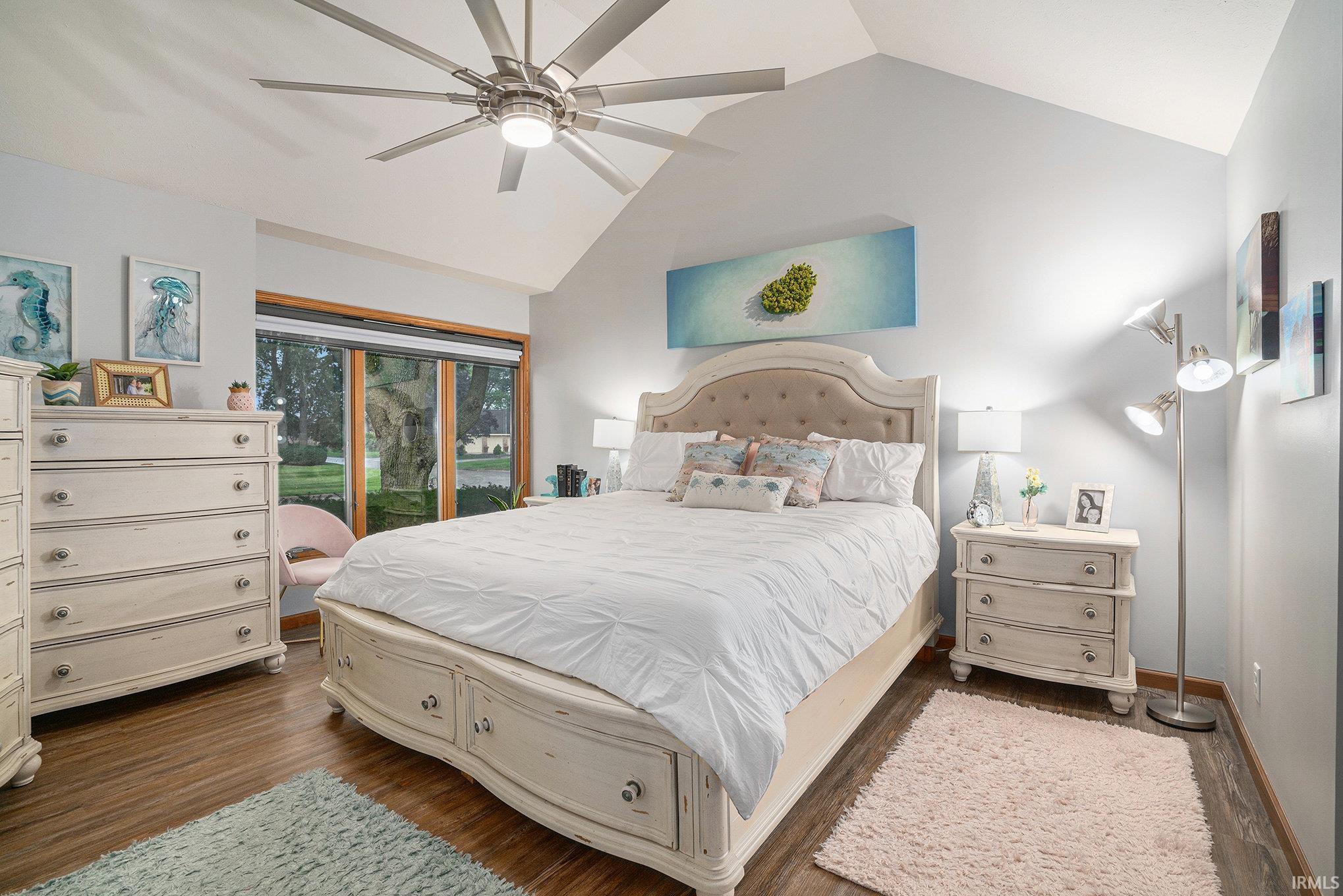 Main Floor En-Suite