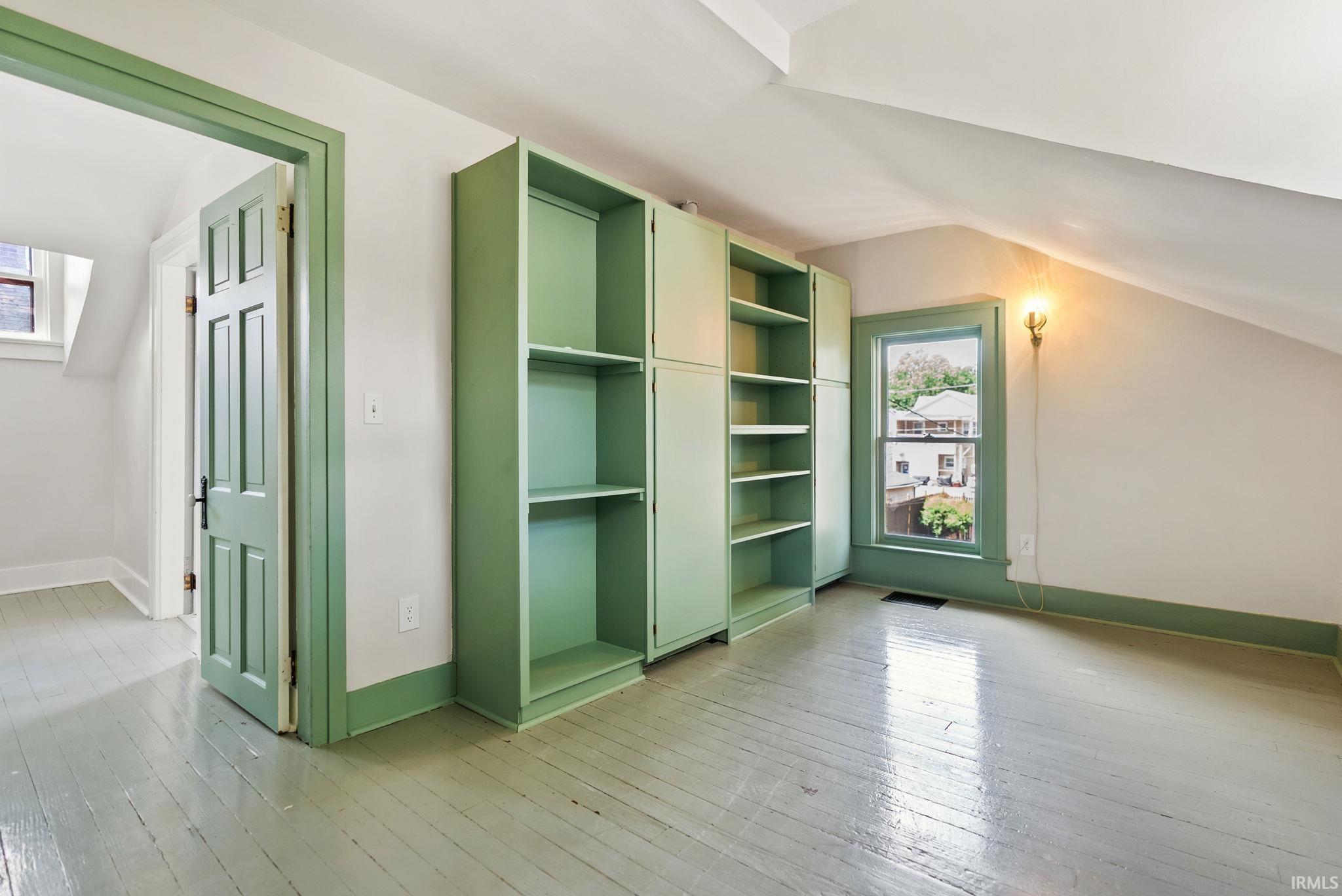 Photo 19 of 1310 W Jefferson Boulevard