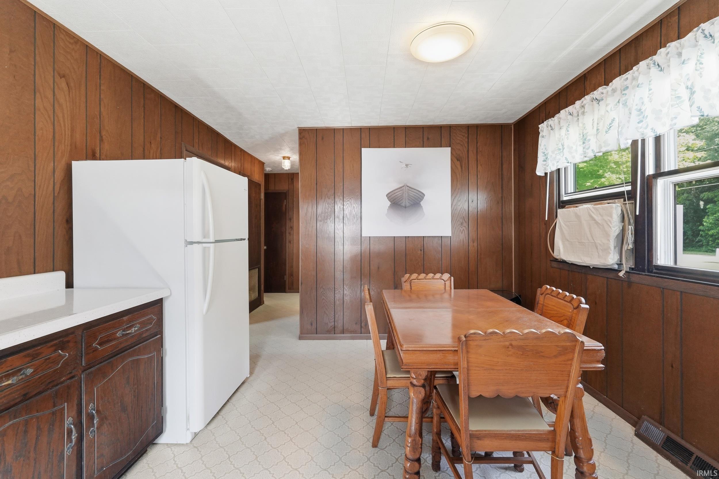 Photo 4 of 1130 E 670 S