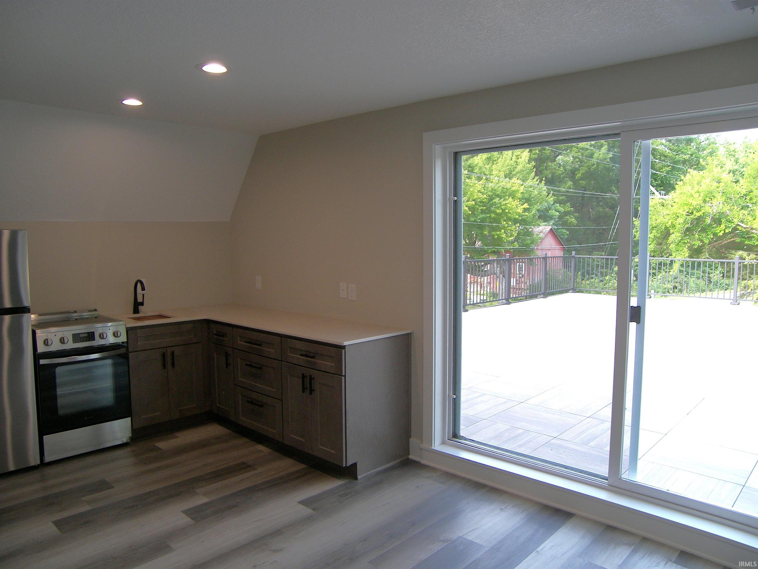 Photo 42 of 2906 E Armstrong Road