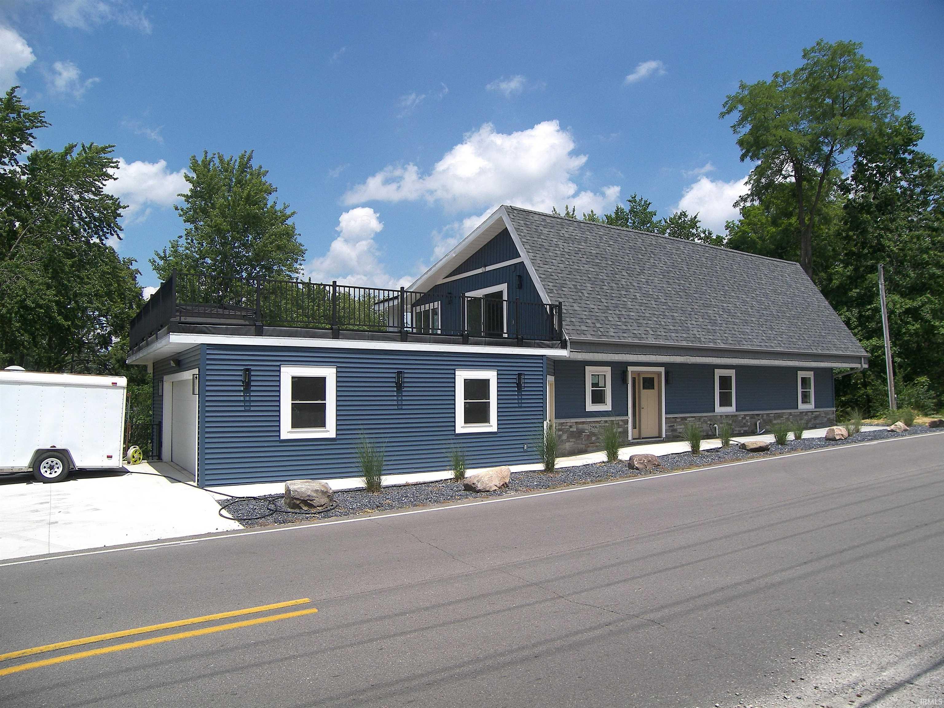 Photo 6 of 2906 E Armstrong Road