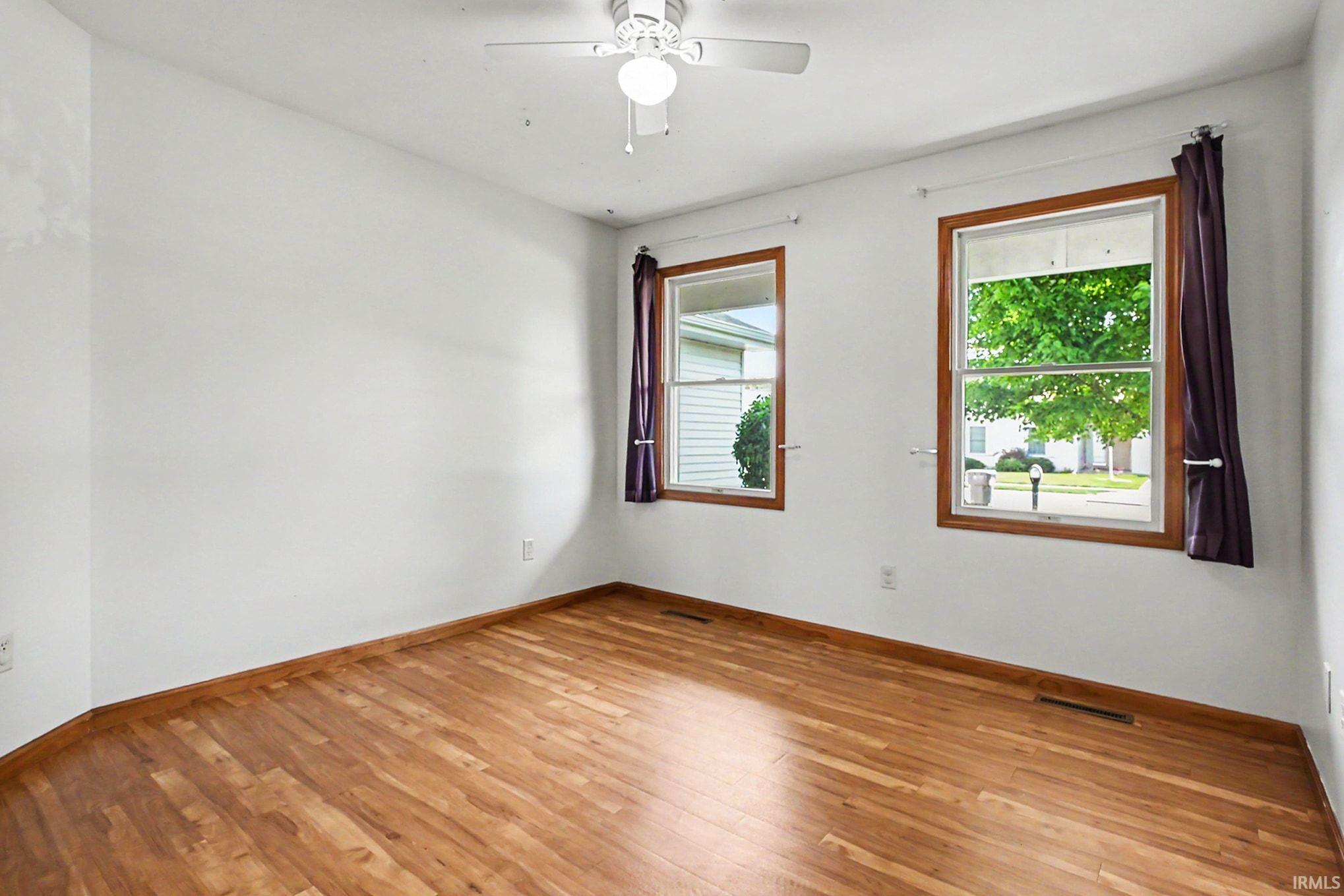 Photo 9 of 1001 Colonial Manor Drive