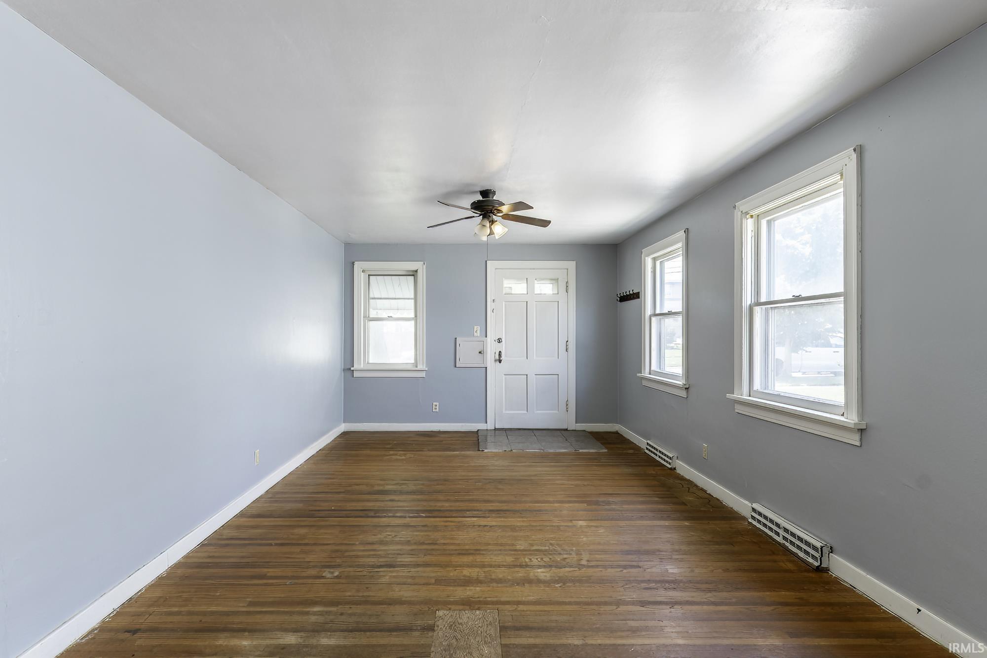 Photo 9 of 1636 Tyler Avenue