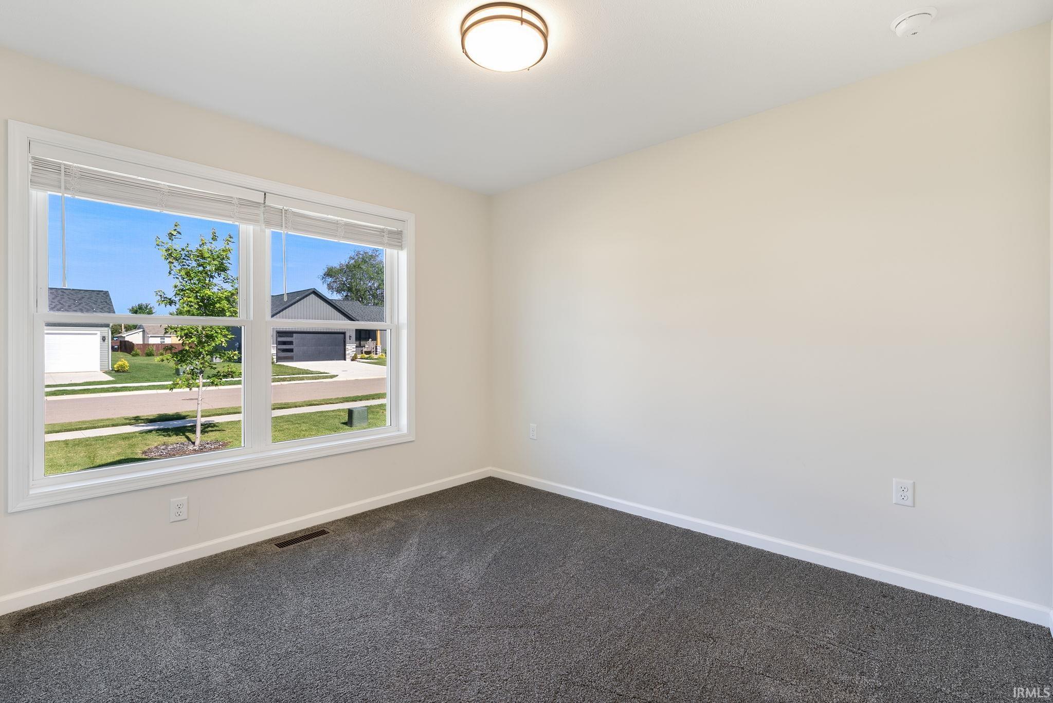 Photo 19 of 450 N Eastfield Circle