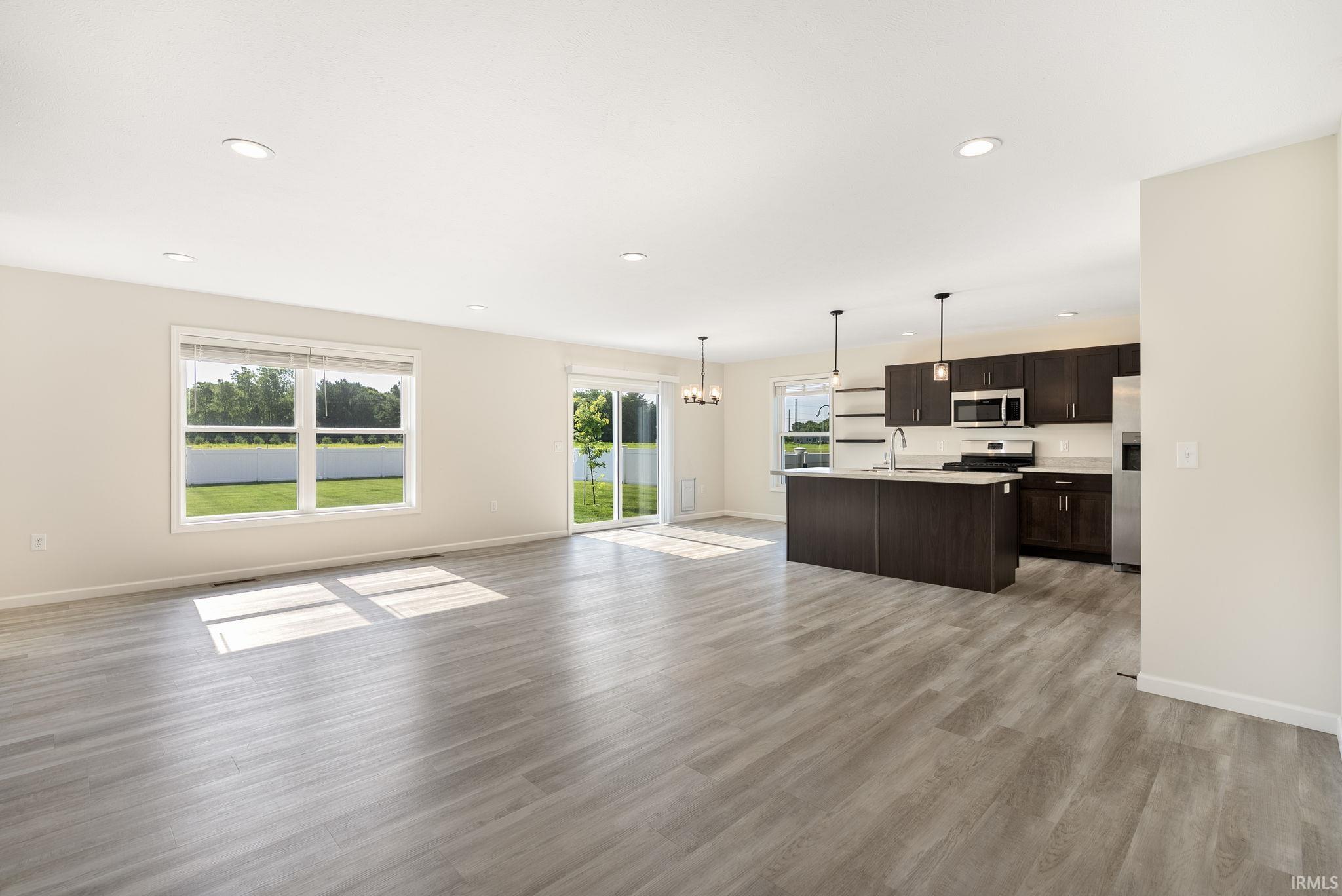 Photo 7 of 450 N Eastfield Circle