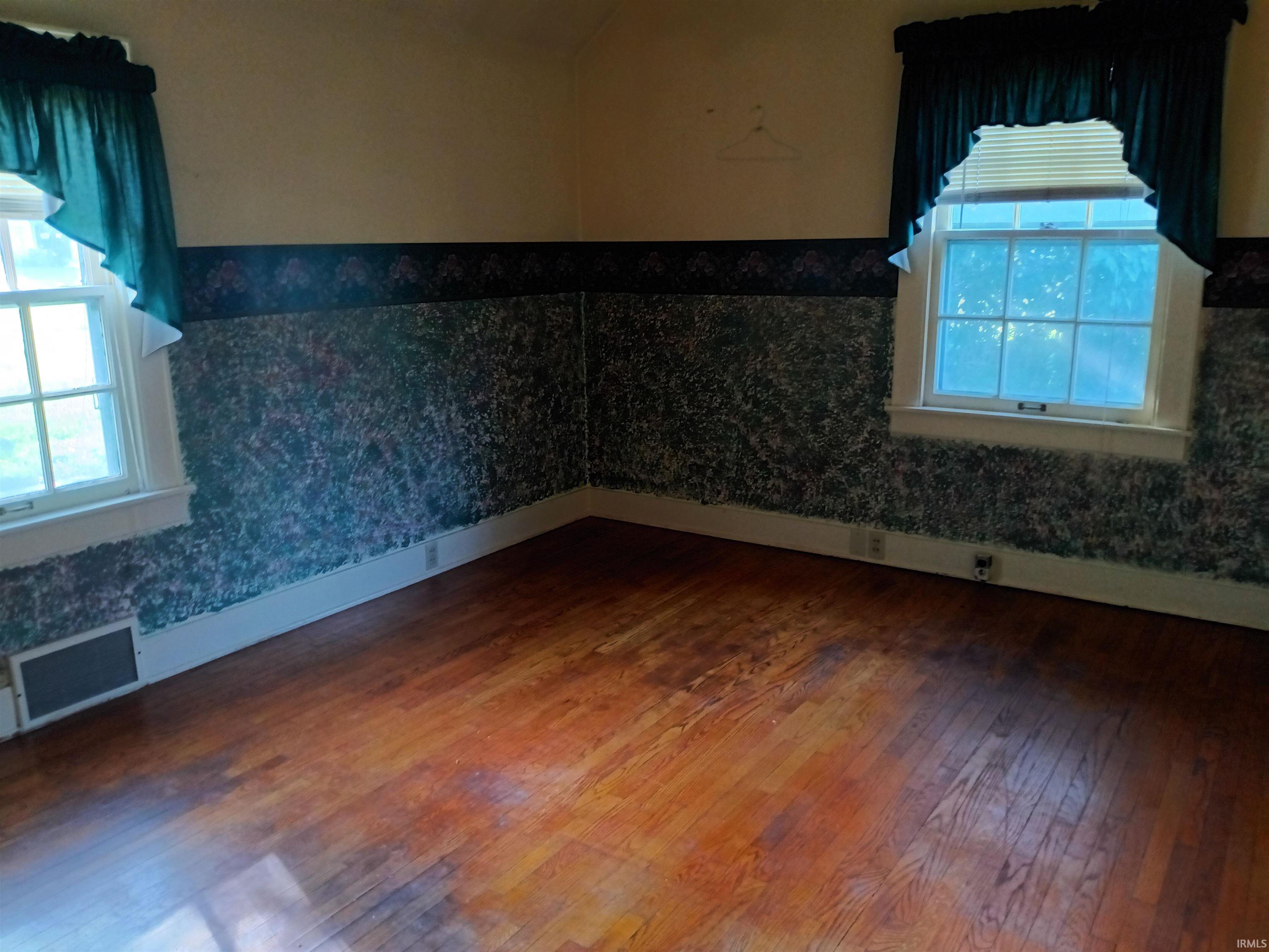 Photo 16 of 916 W Monroe Street