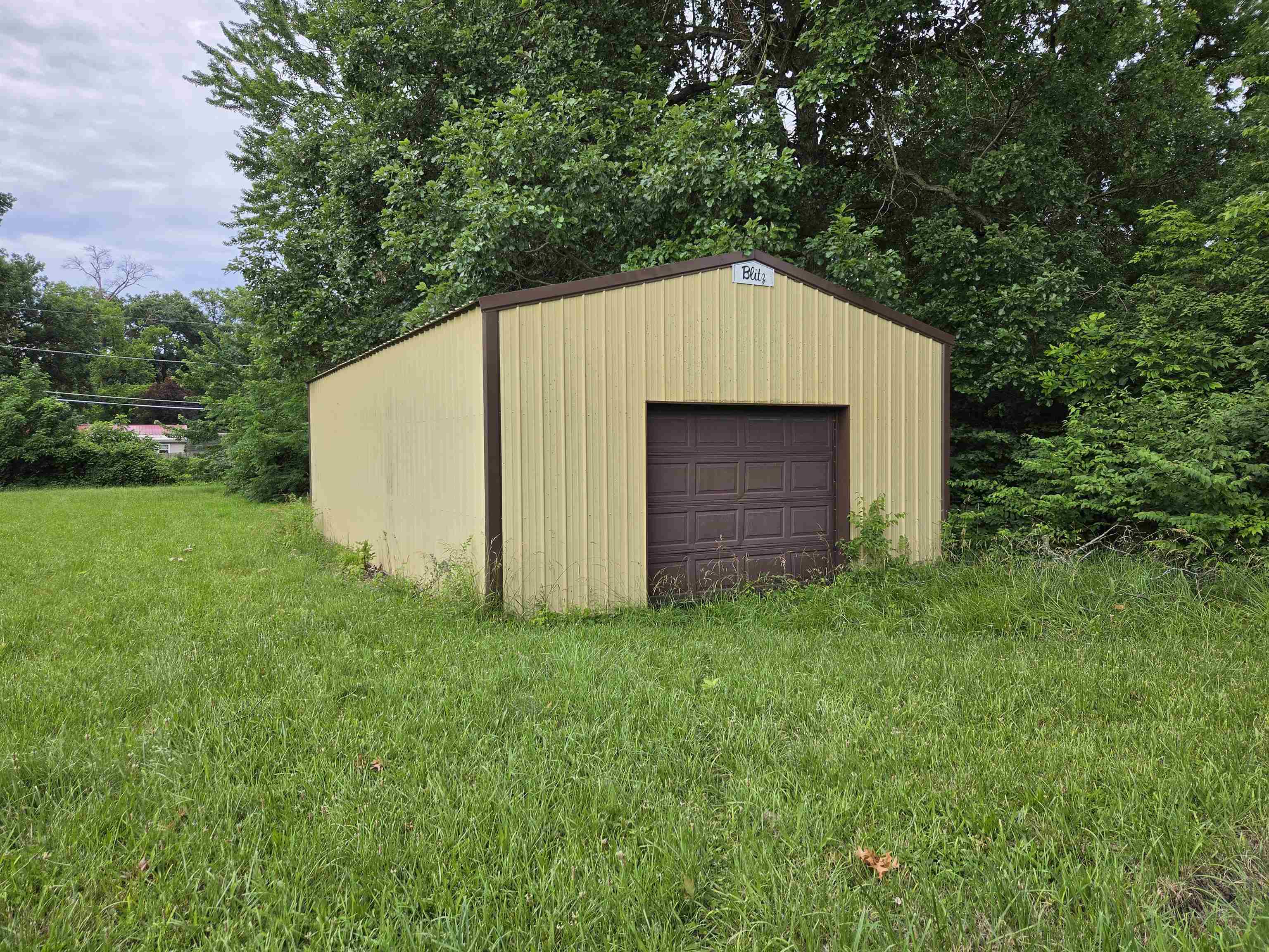 Photo 5 of 2524 Manford Street