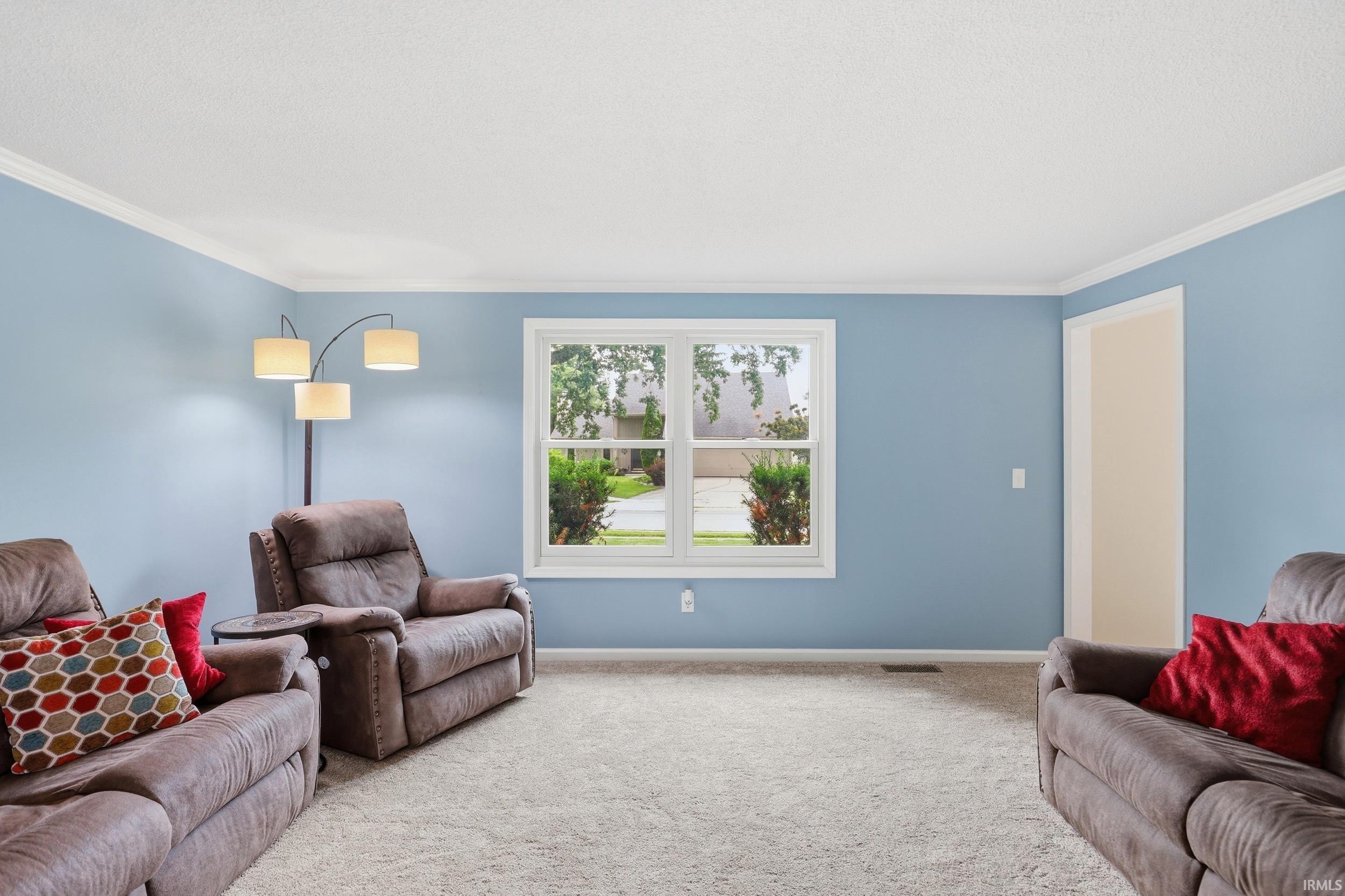 Photo 5 of 10620 Longwood Drive