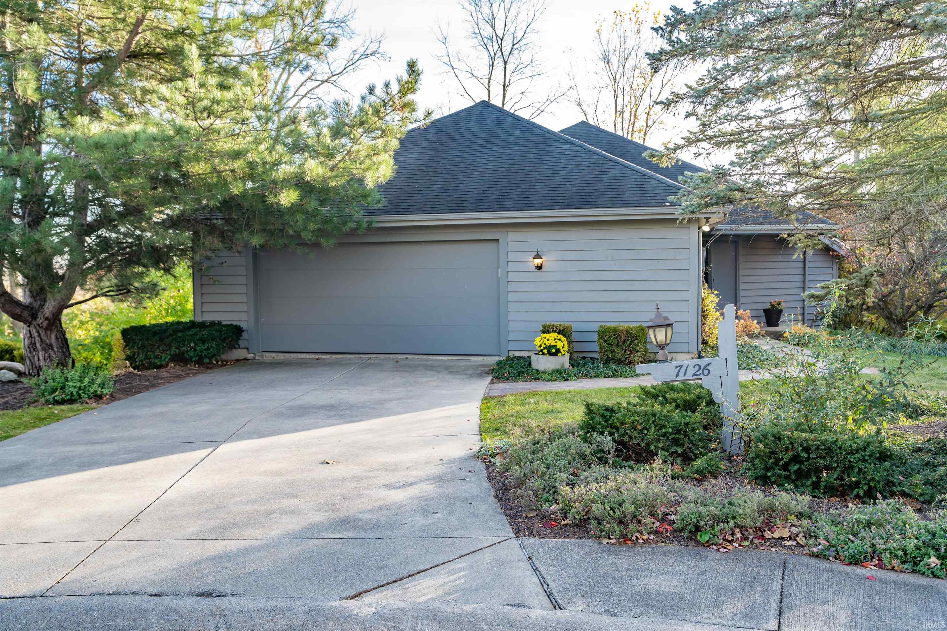 Photo 2 of 7126 Canalers Court