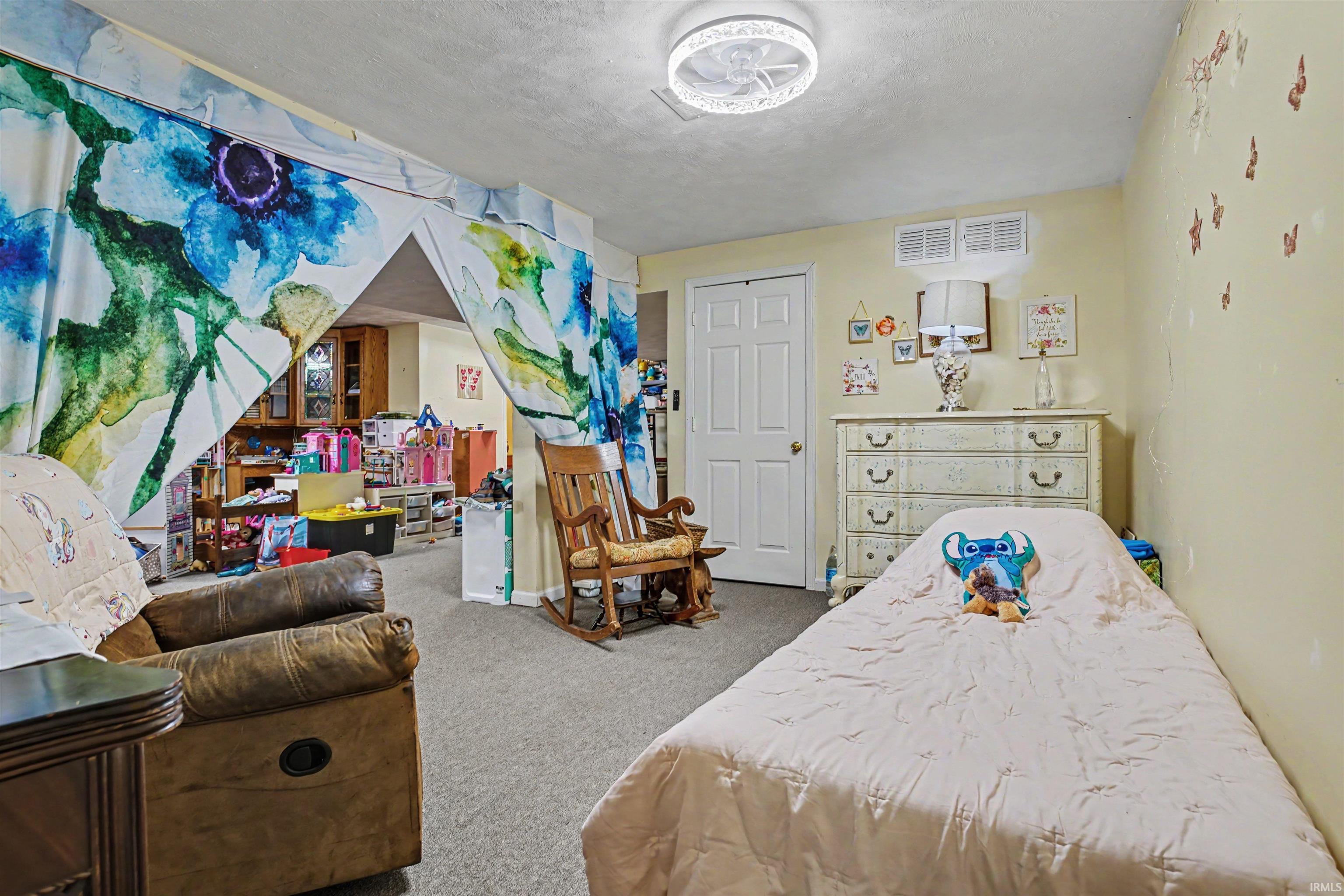 Photo 17 of 20982 Arcadia Drive
