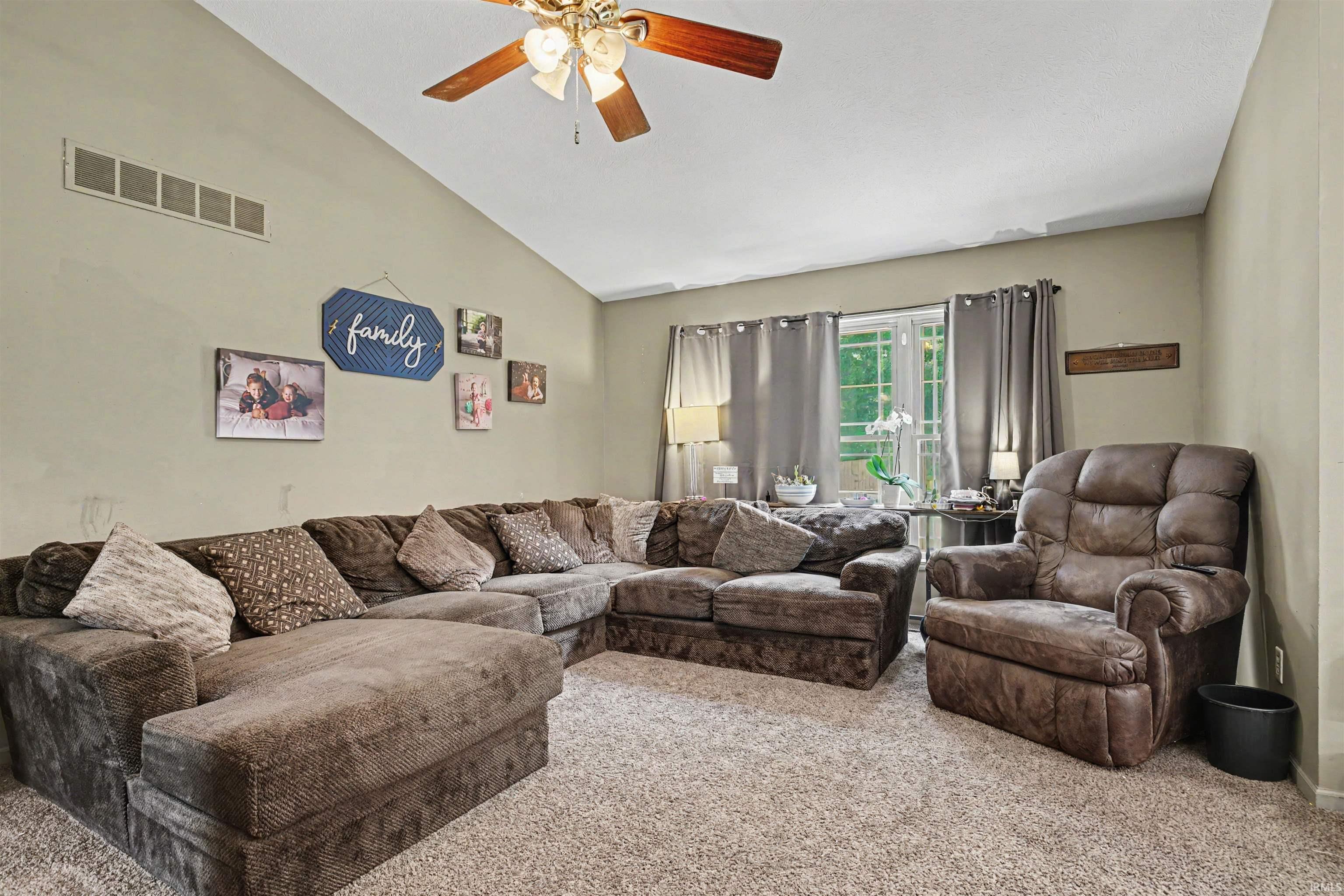 Photo 4 of 20982 Arcadia Drive