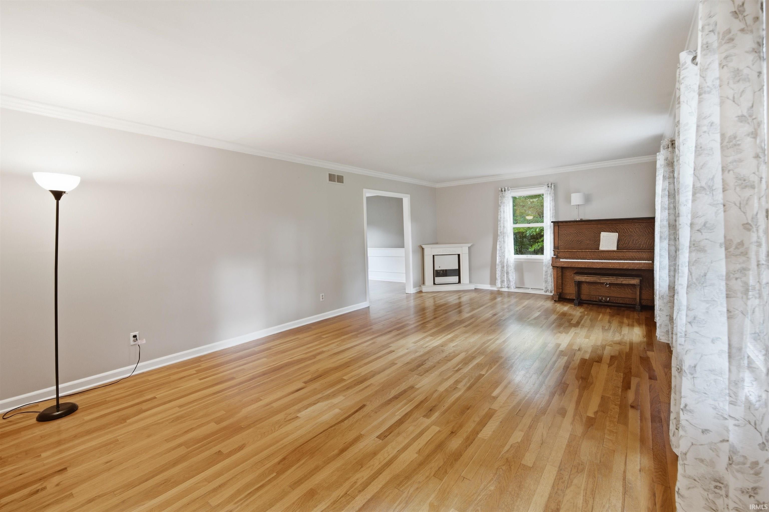 Photo 4 of 1528 Dogwood Drive