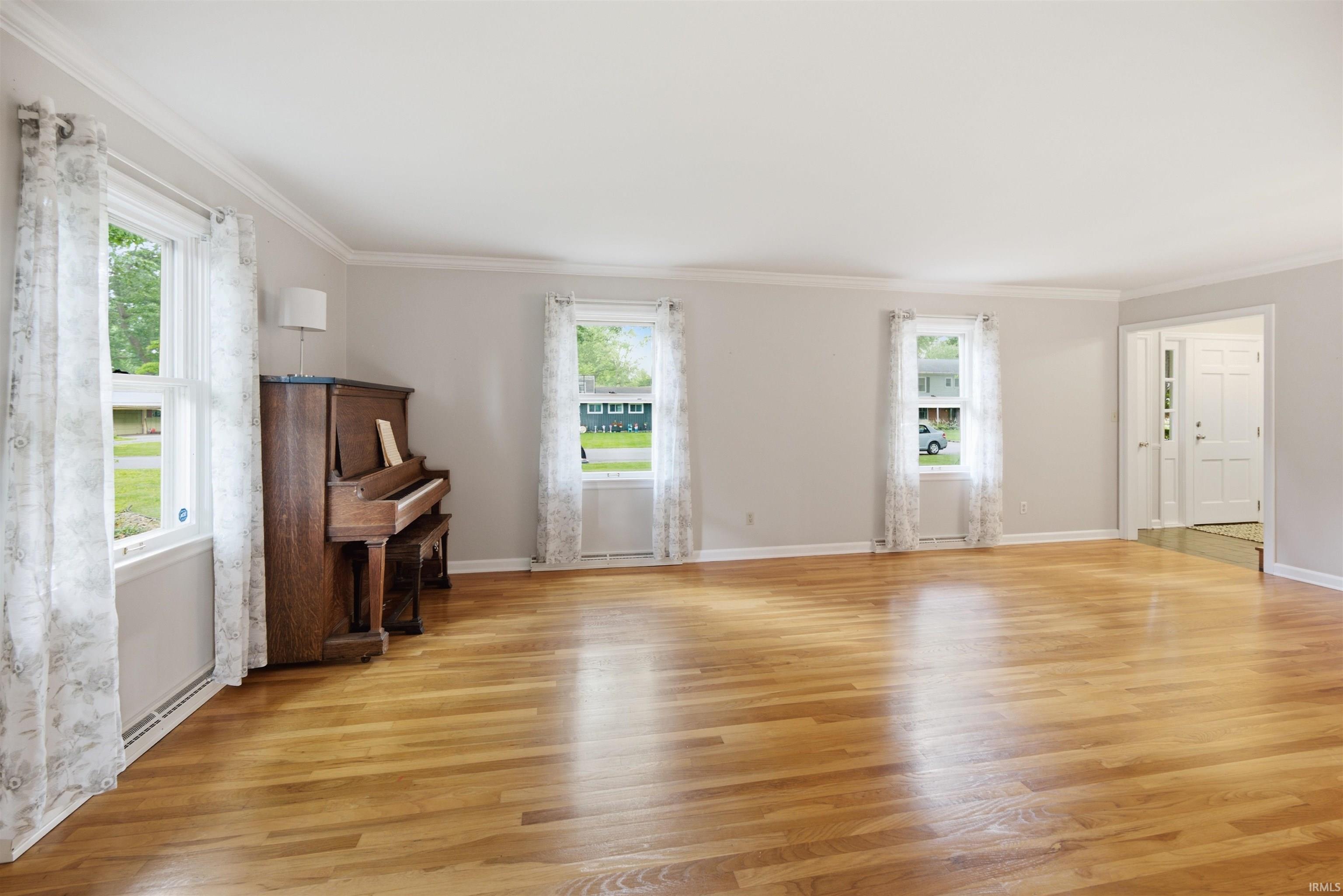 Photo 5 of 1528 Dogwood Drive