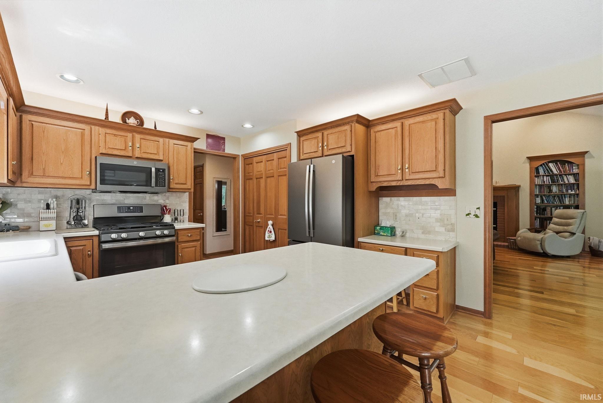 Photo 13 of 2815 Cliffwood Lane