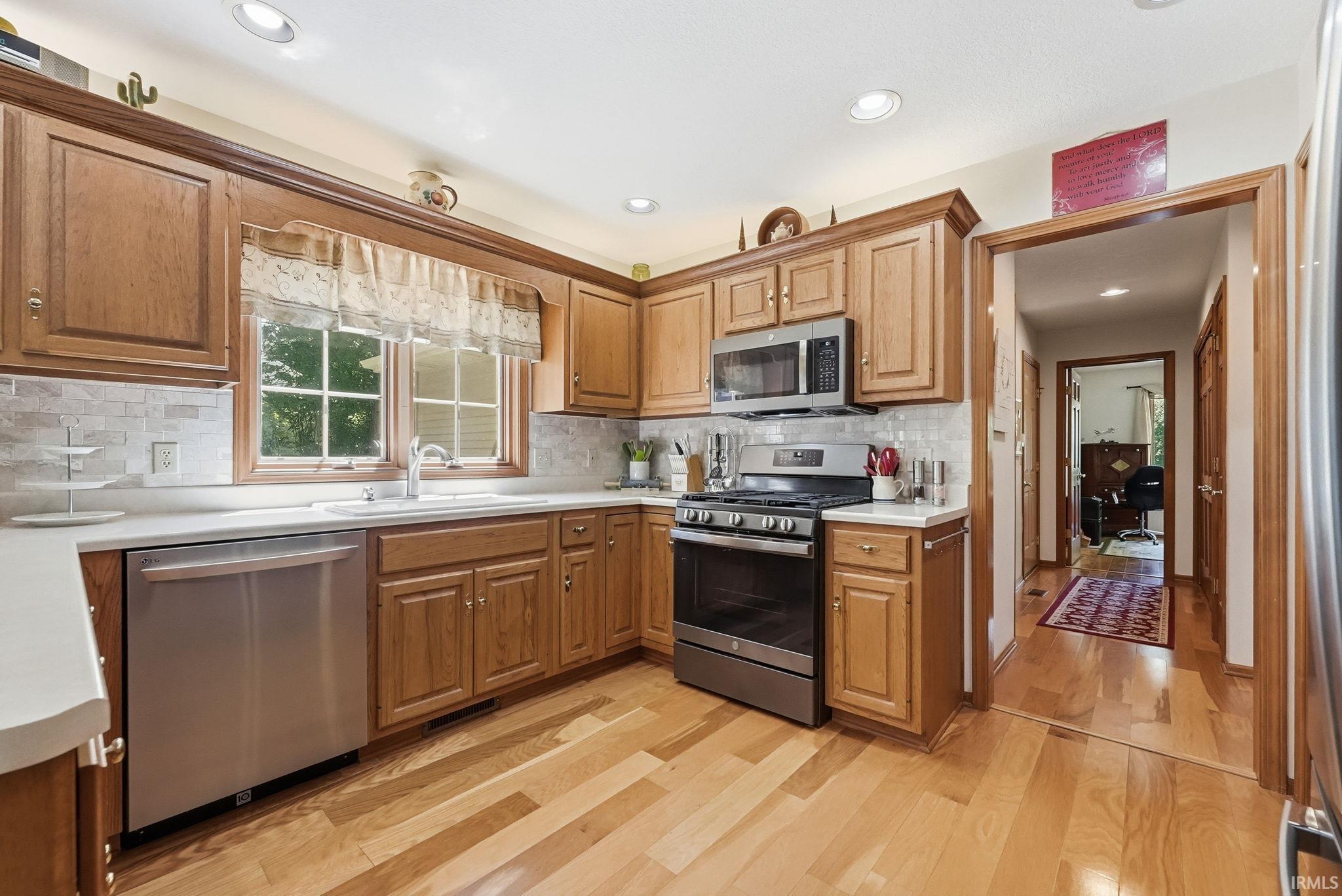 Photo 15 of 2815 Cliffwood Lane